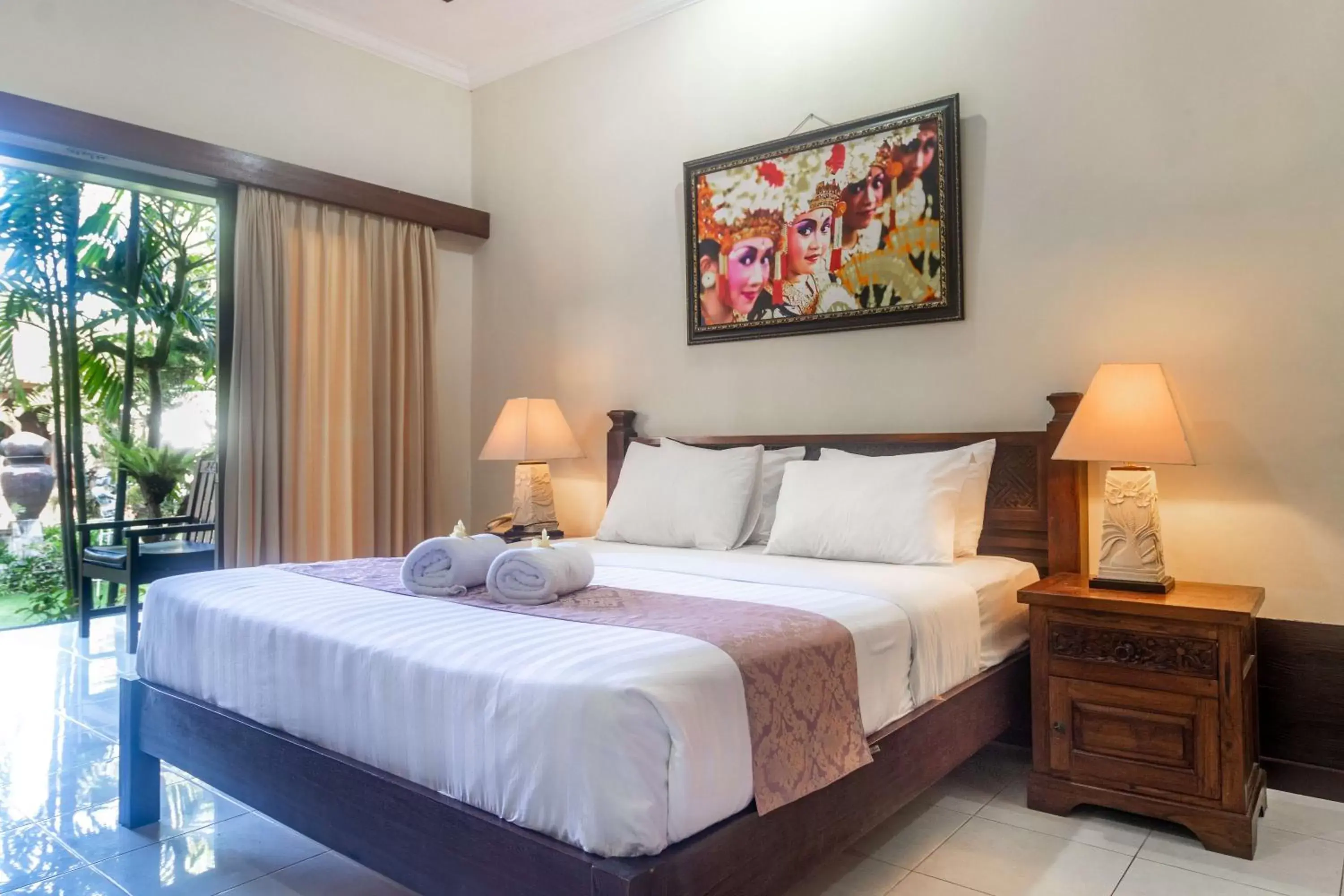 Bed in Hotel Segara Agung