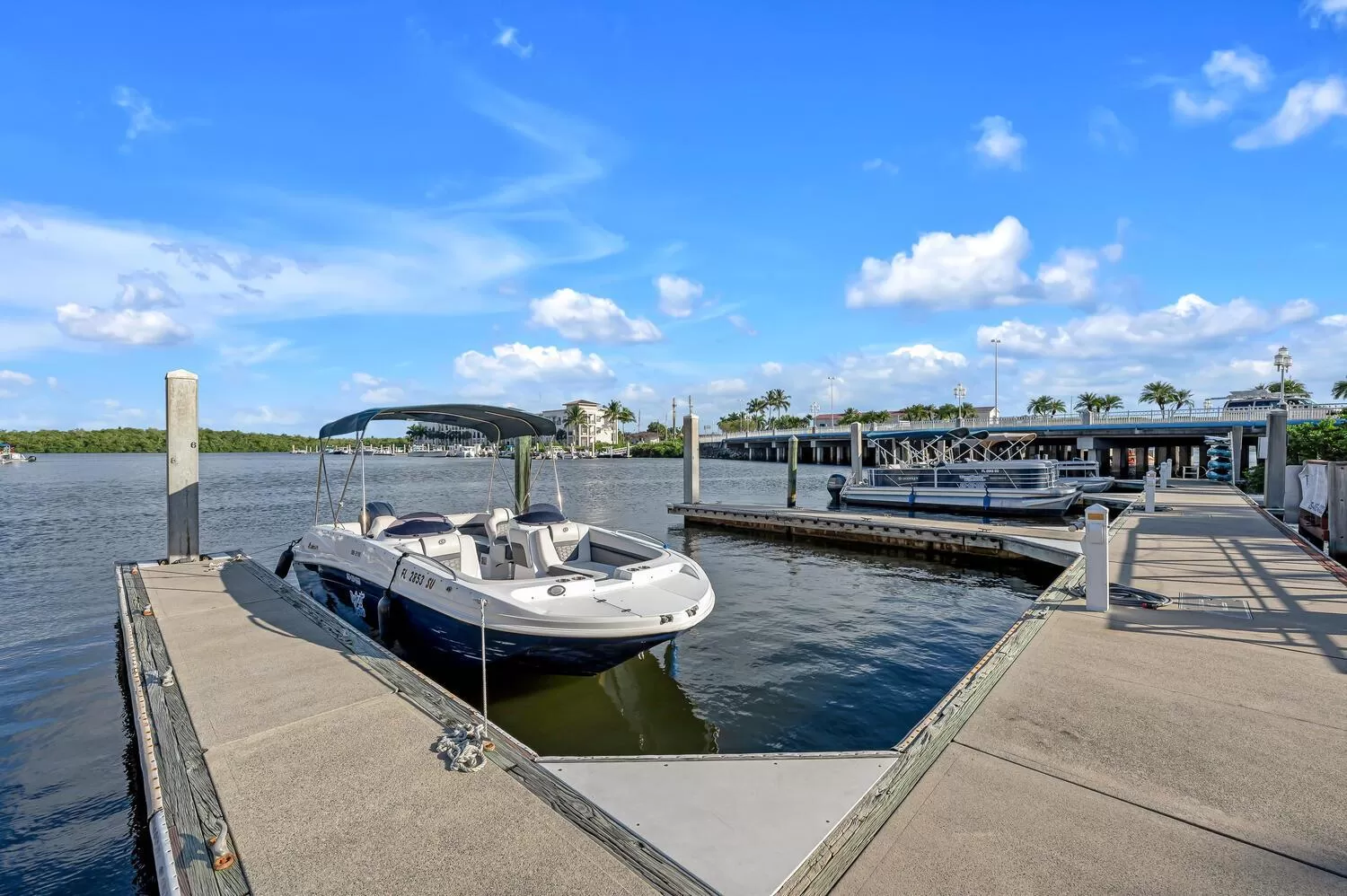 Neighbourhood in Bayfront Inn 5th Avenue