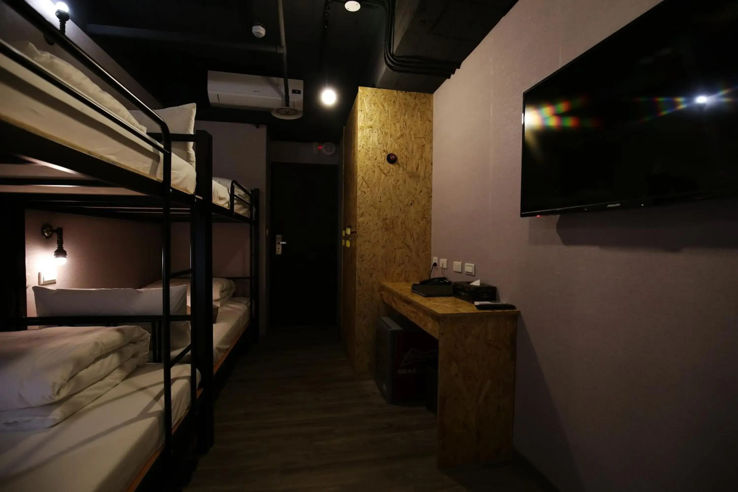 bunk bed, Bed in Nys Loft Hotel