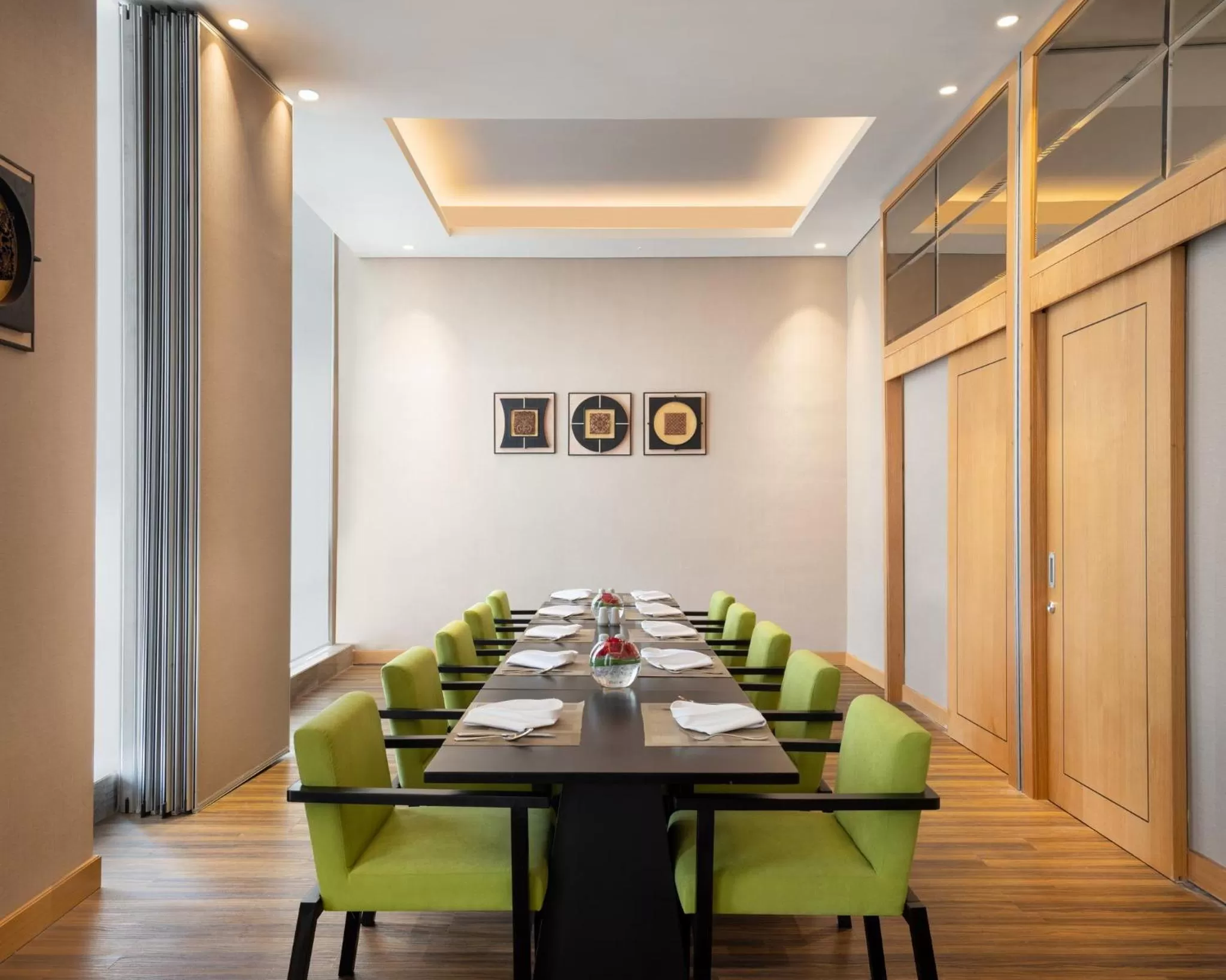 Restaurant/places to eat in Holiday Inn & Suites Jakarta Gajah Mada by IHG