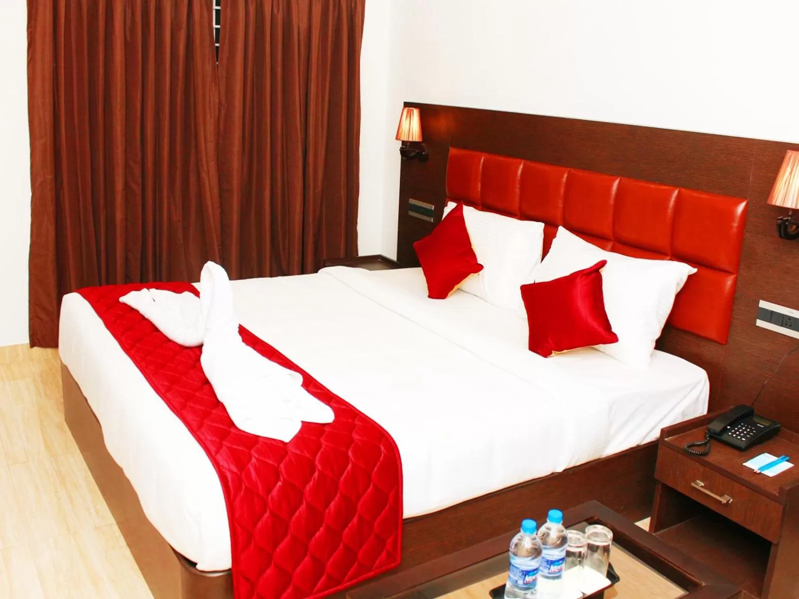 Bed in Staylite Suites