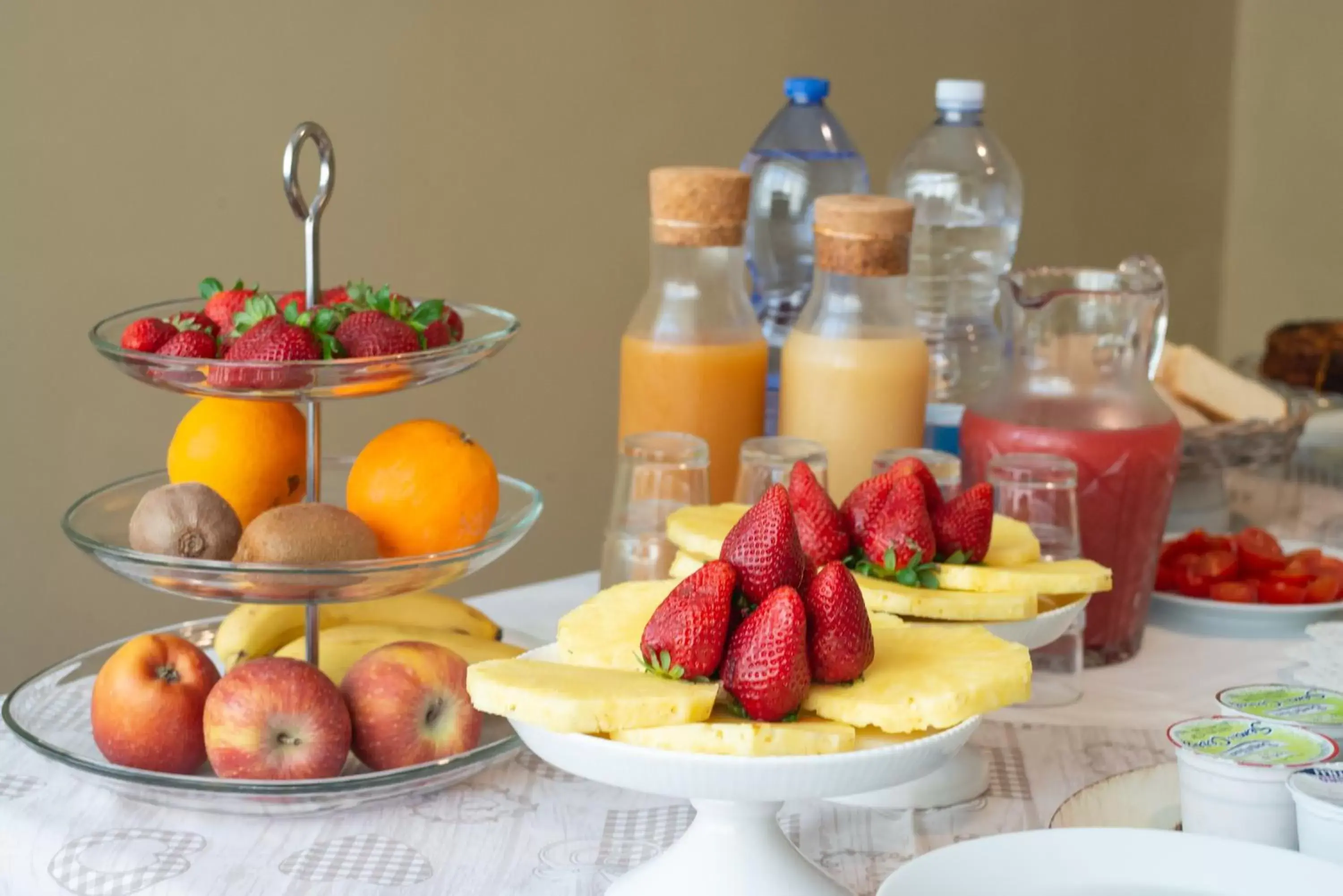 Buffet breakfast in Villa Domus Salento Suites & Rooms con parcheggio privato in loco