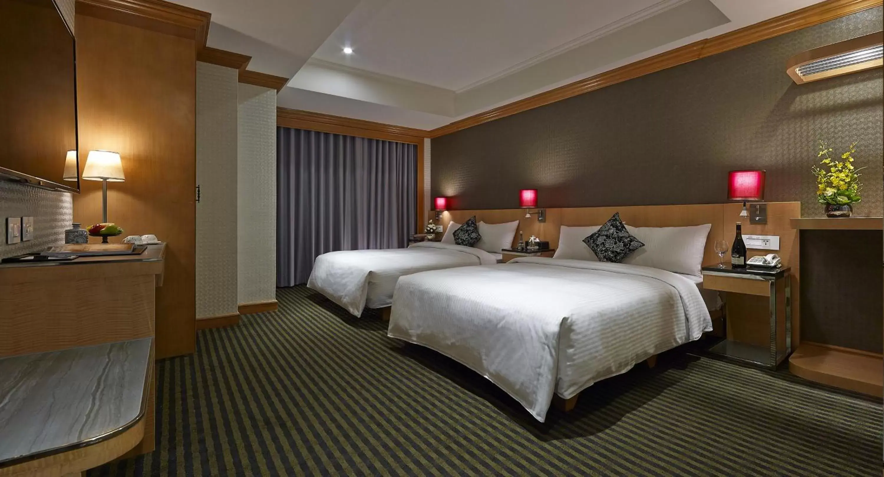 Photo of the whole room, Bed in Beauty Hotels Taipei - Hotel Bchic