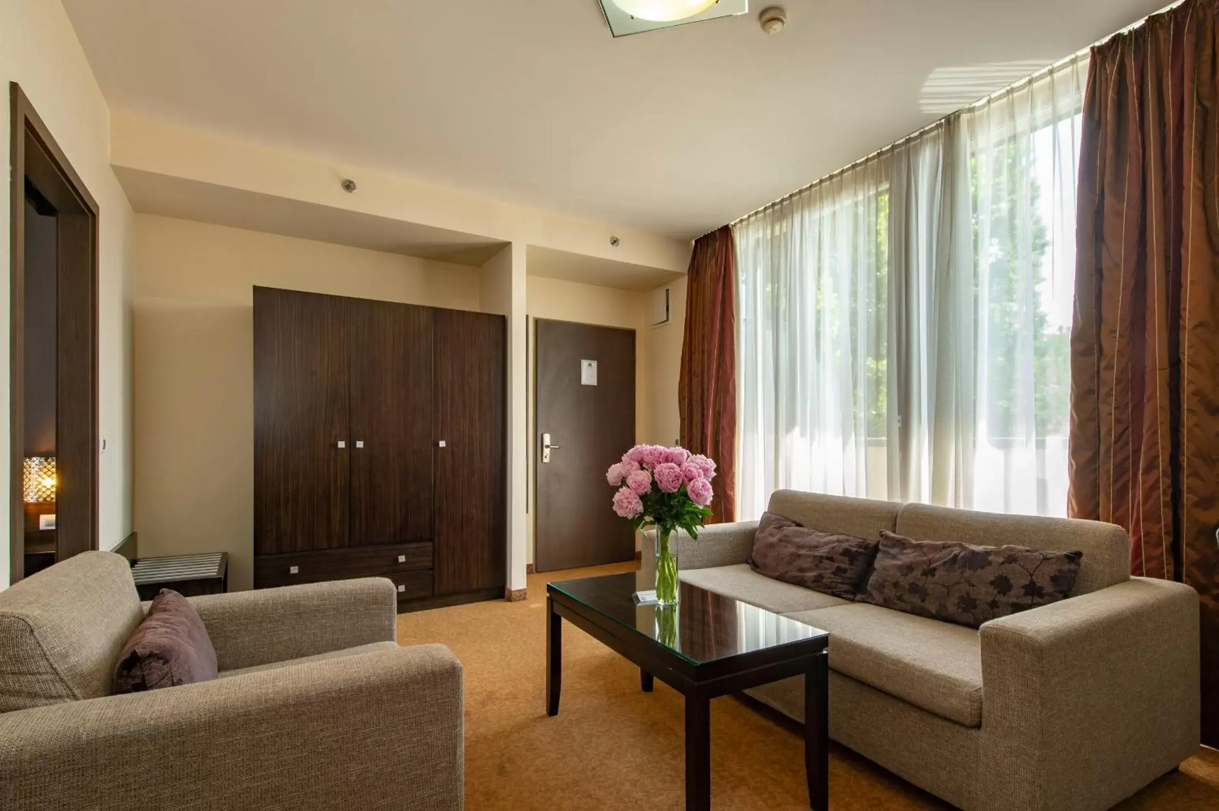 Living room, Seating Area in Hotel Regnum Residence