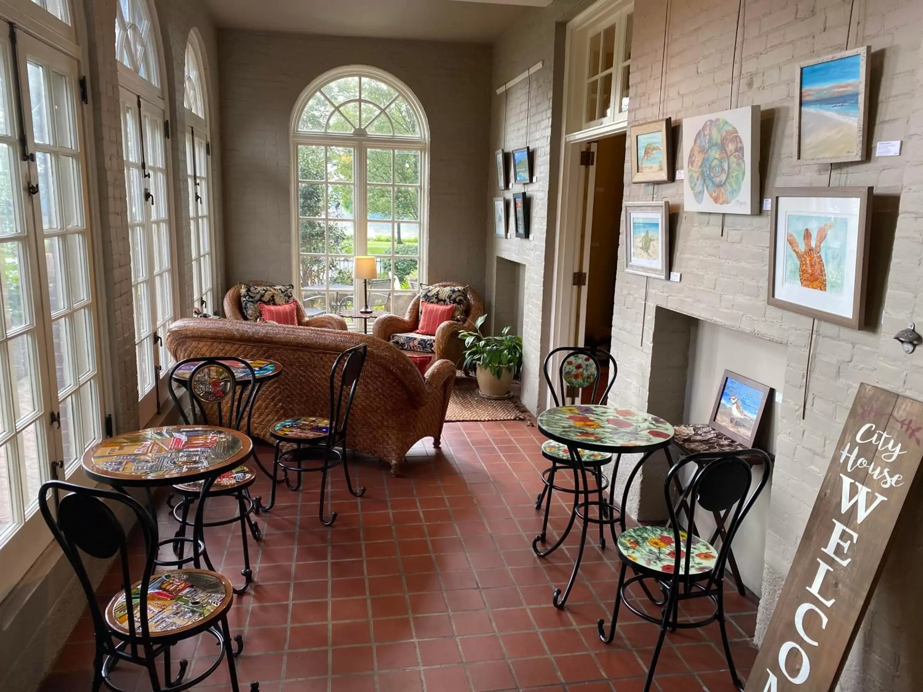 Seating area, Restaurant/Places to Eat in City House Bed and Breakfast