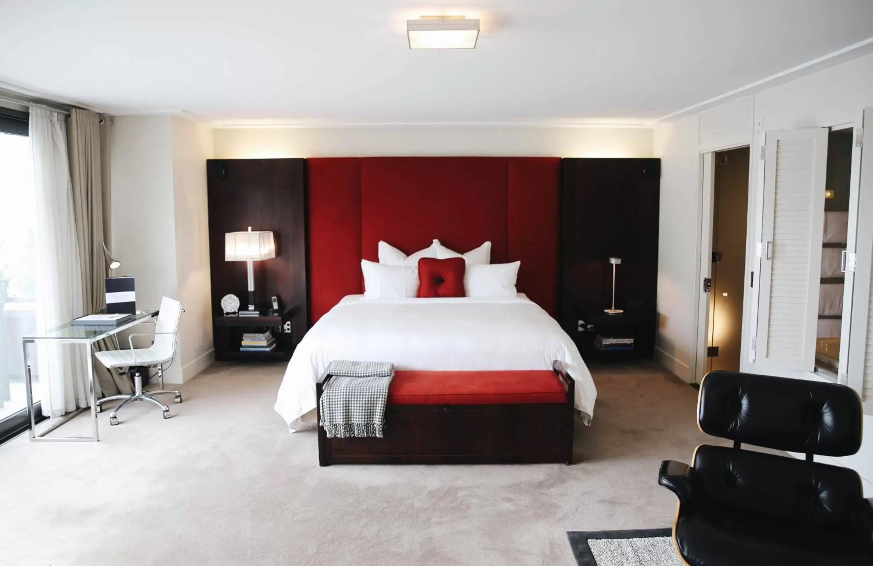 Bedroom, Bed in The Spire Hotel