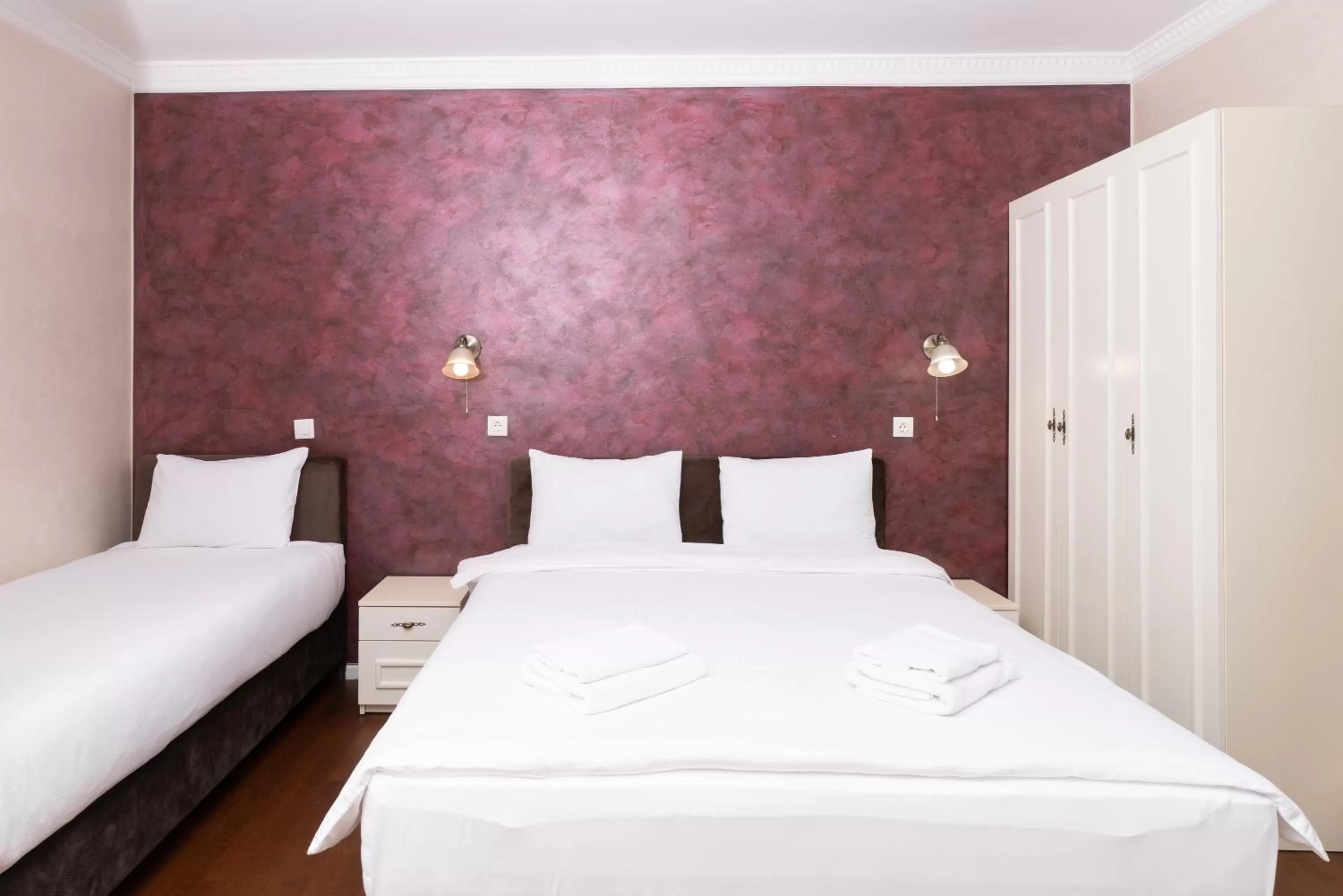 Bedroom, Bed in Ornament Hotel