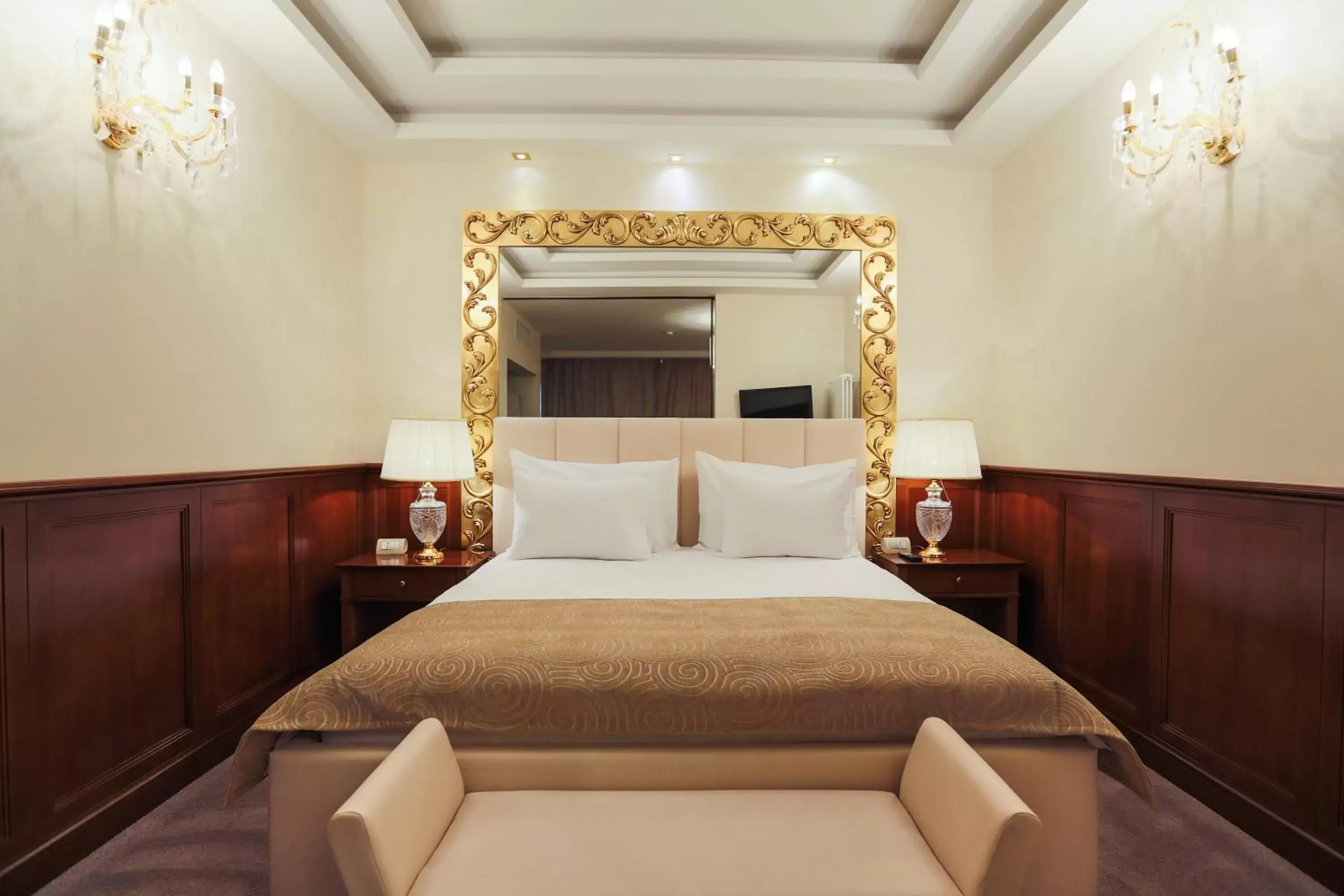 Bed in Hotel International Iasi Bed in Hotel International Iasi