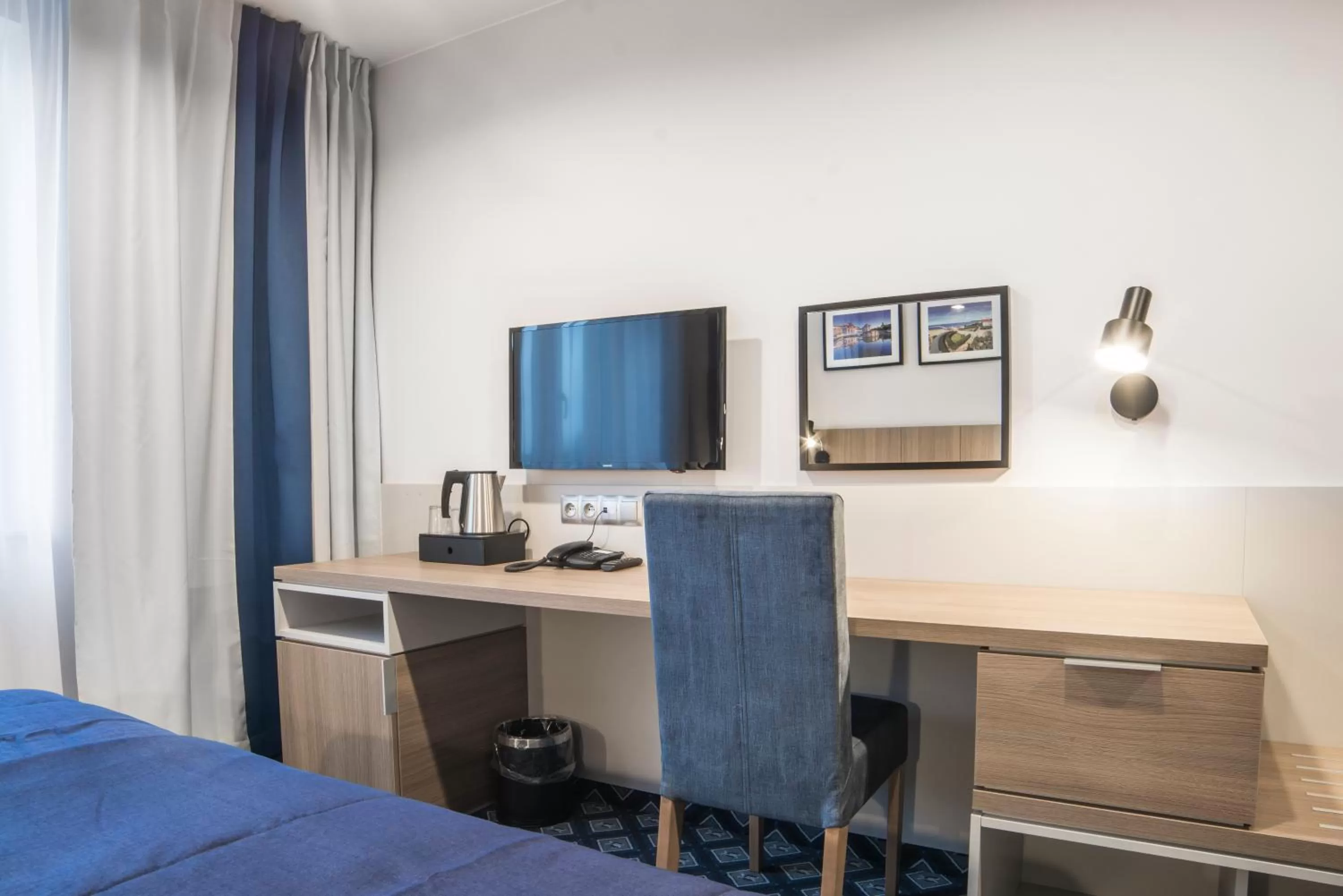 Photo of the whole room, Bed in Hotel Urbi