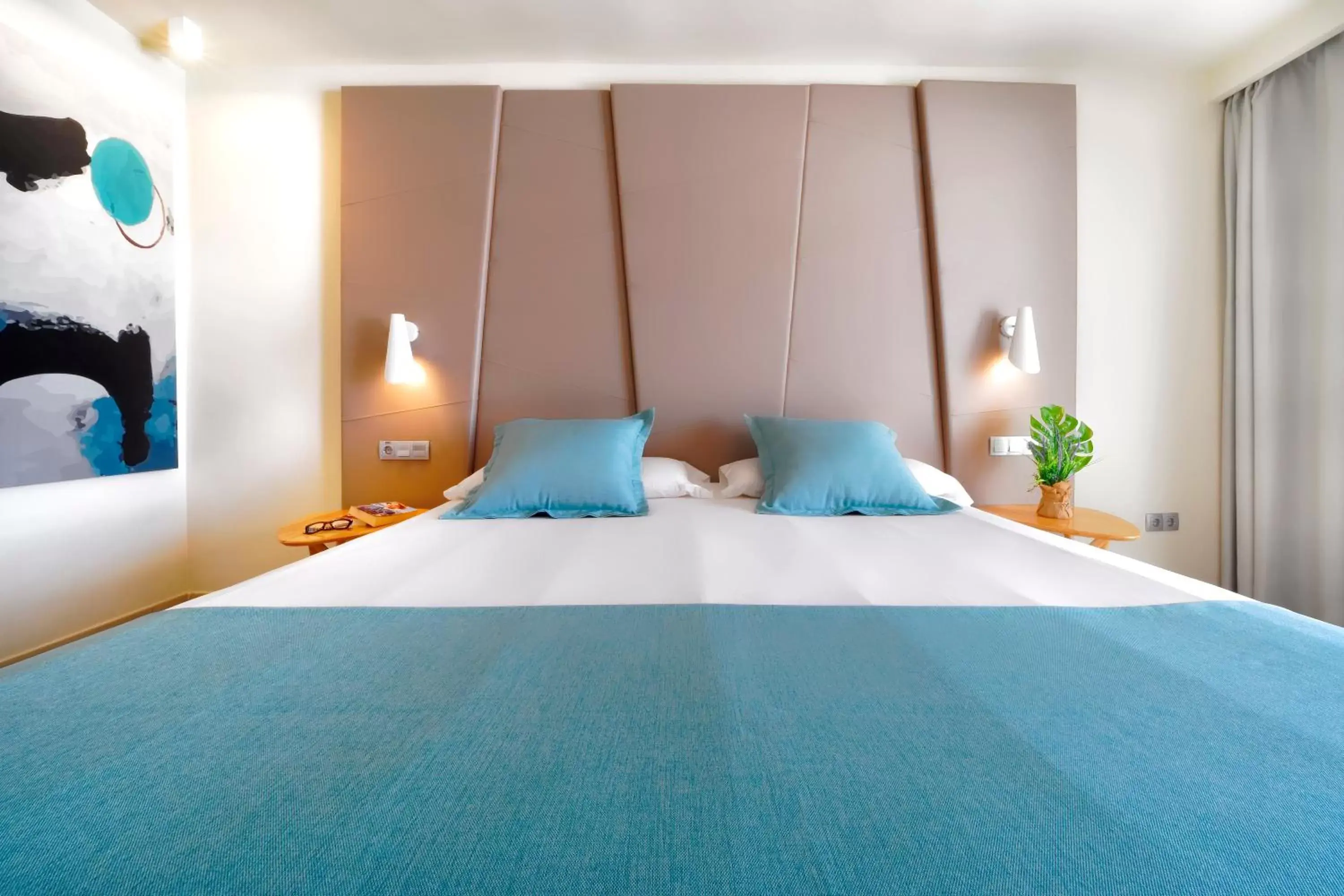 Photo of the whole room, Bed in Aqua Suites