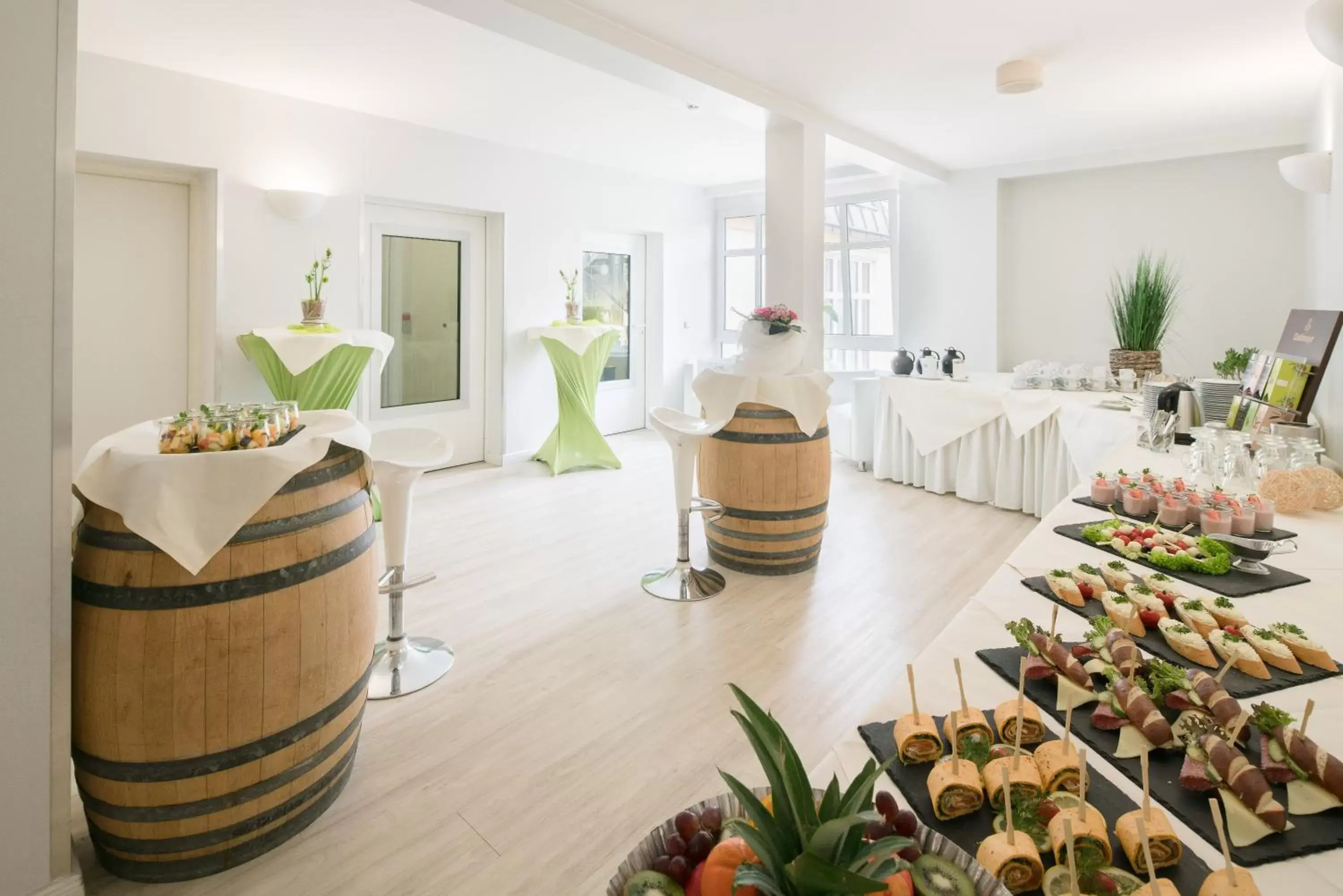 Food and drinks, Banquet Facilities in Best Western Wein- und Parkhotel