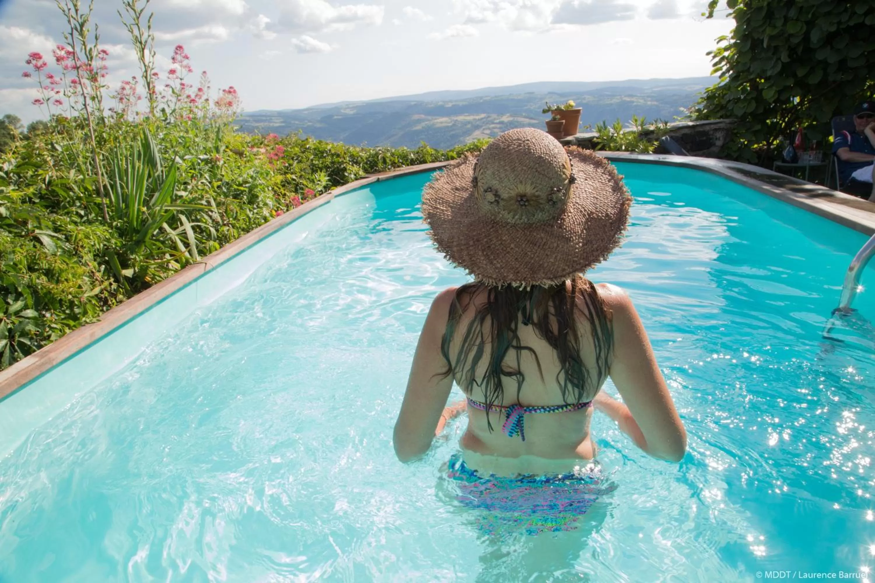 Swimming pool in Art et Création
