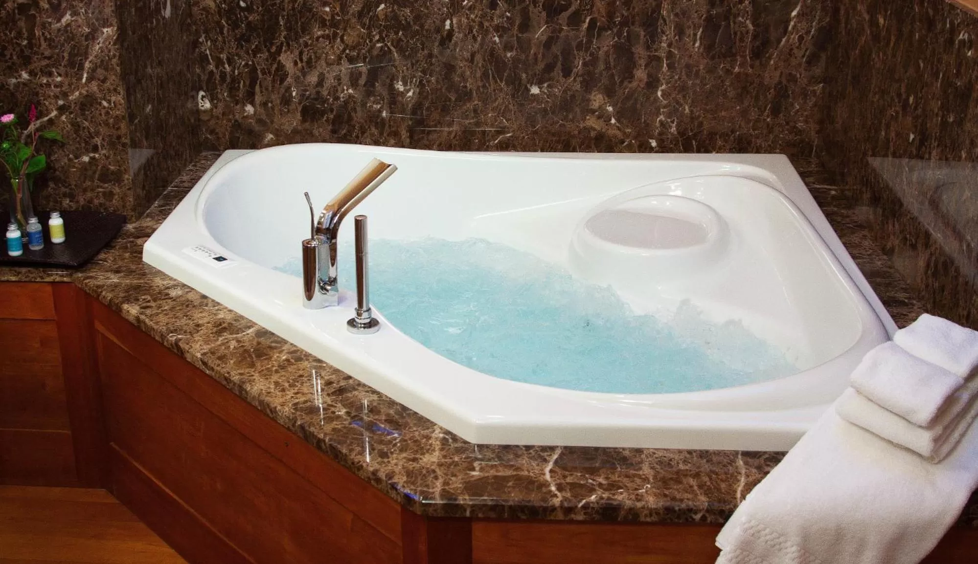 Bathroom in Jackson House Inn