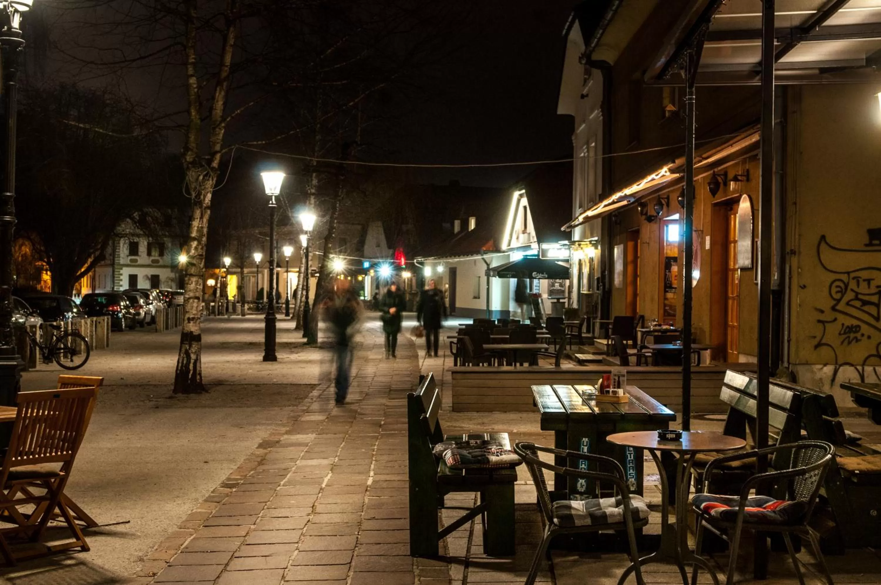 Neighbourhood in CUBE central rooms for 2