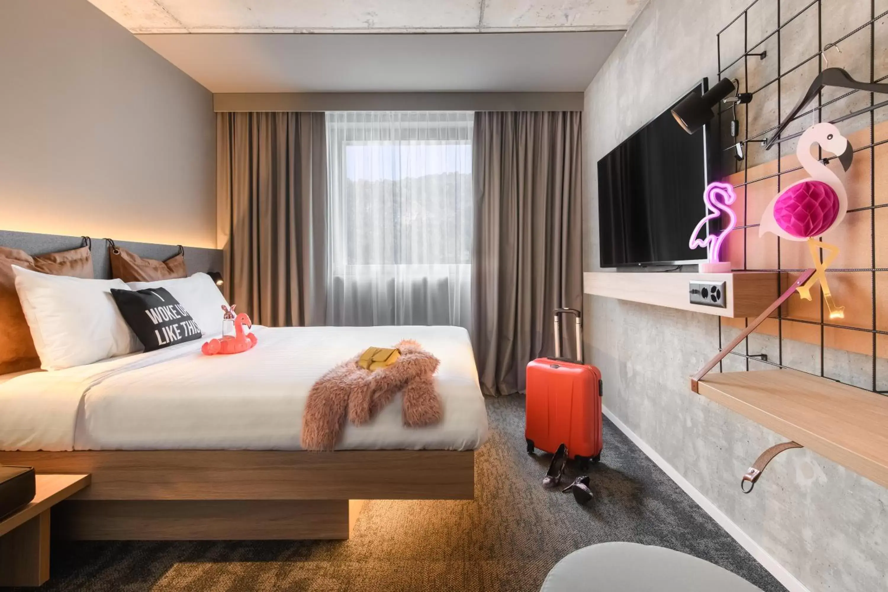 Bedroom, Bed in Moxy Sion