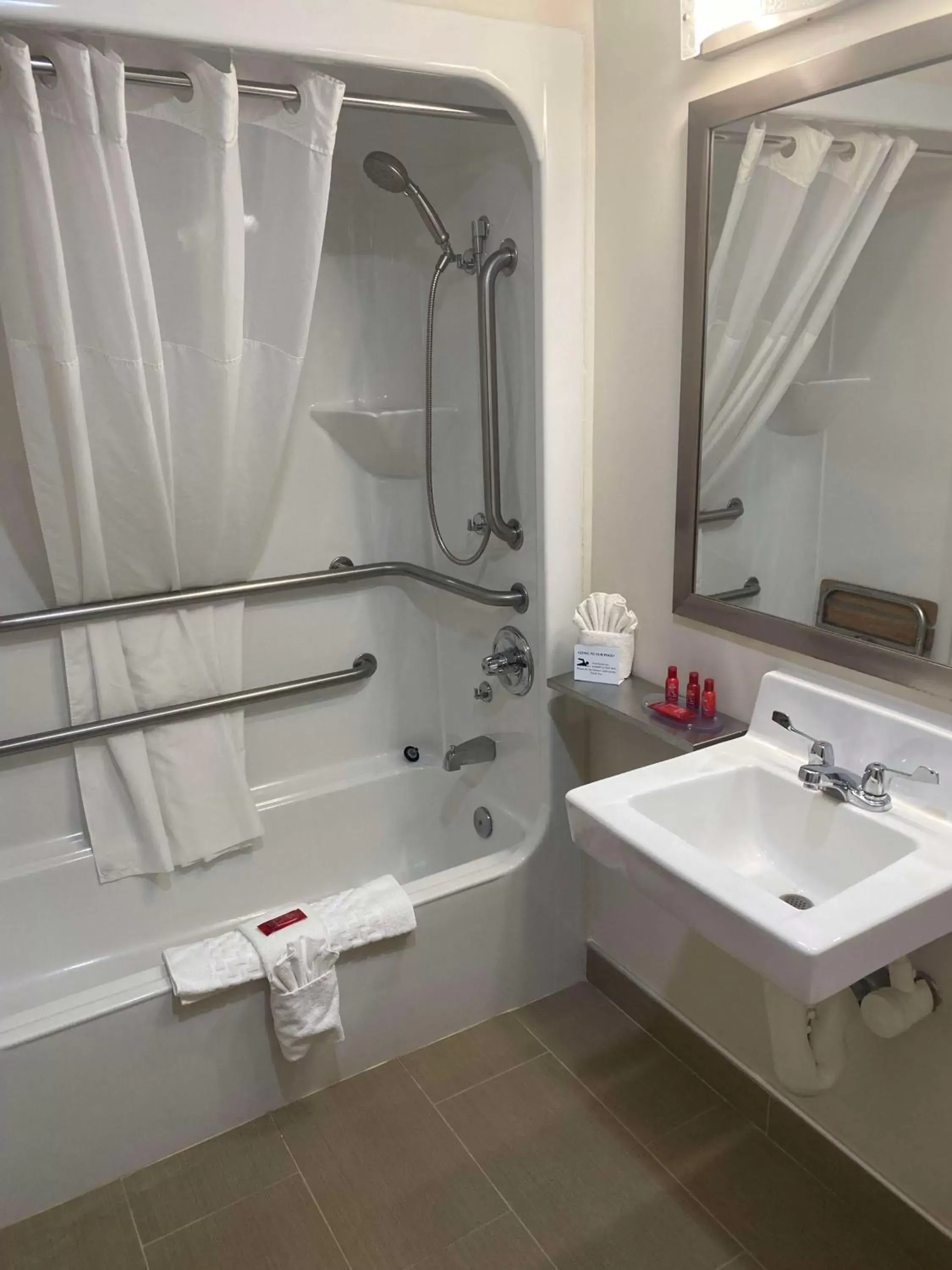 Bathroom in SureStay by Best Western Grayson