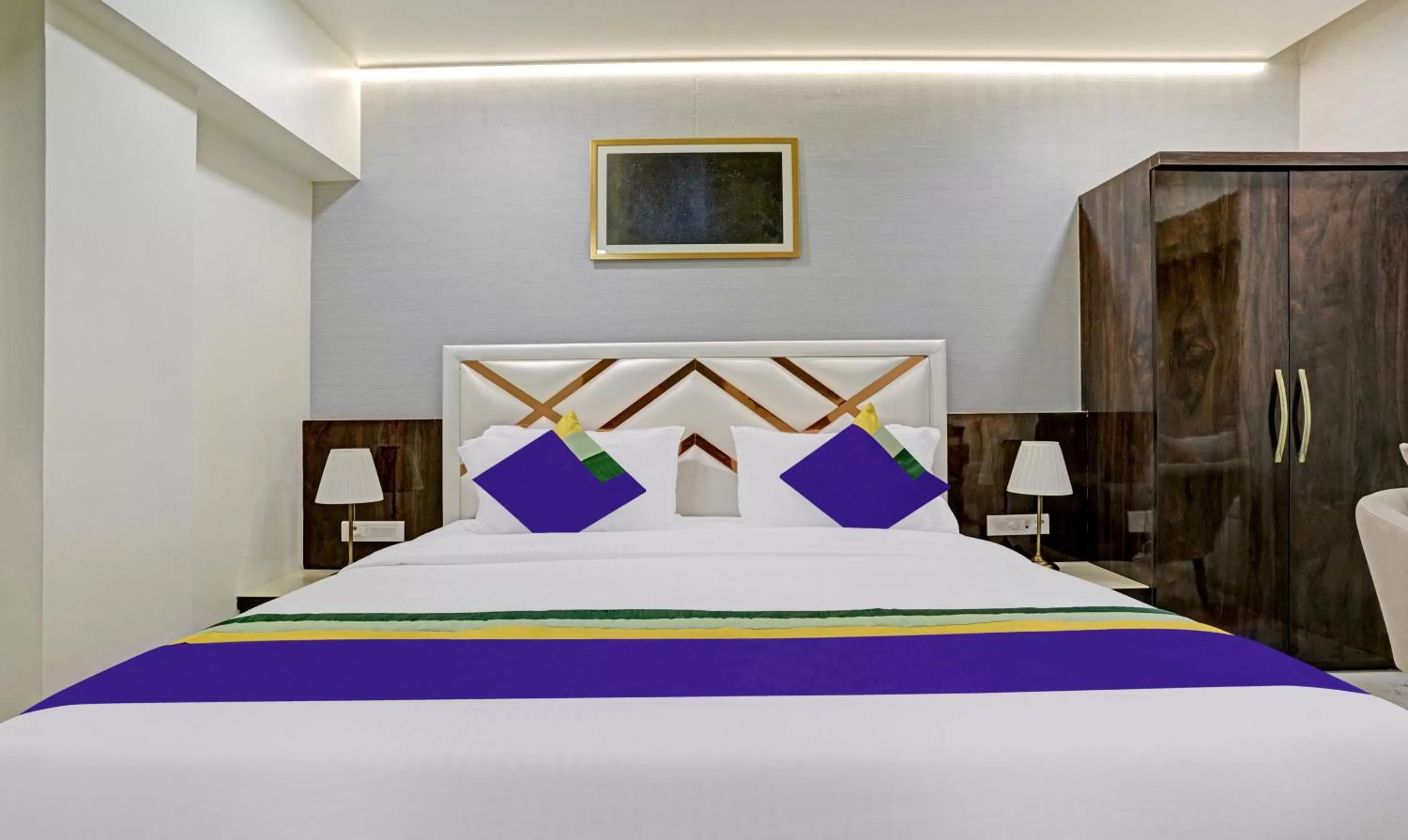Bedroom, Bed in Treebo Premium Golden Bliss Trimurti Nagar Square