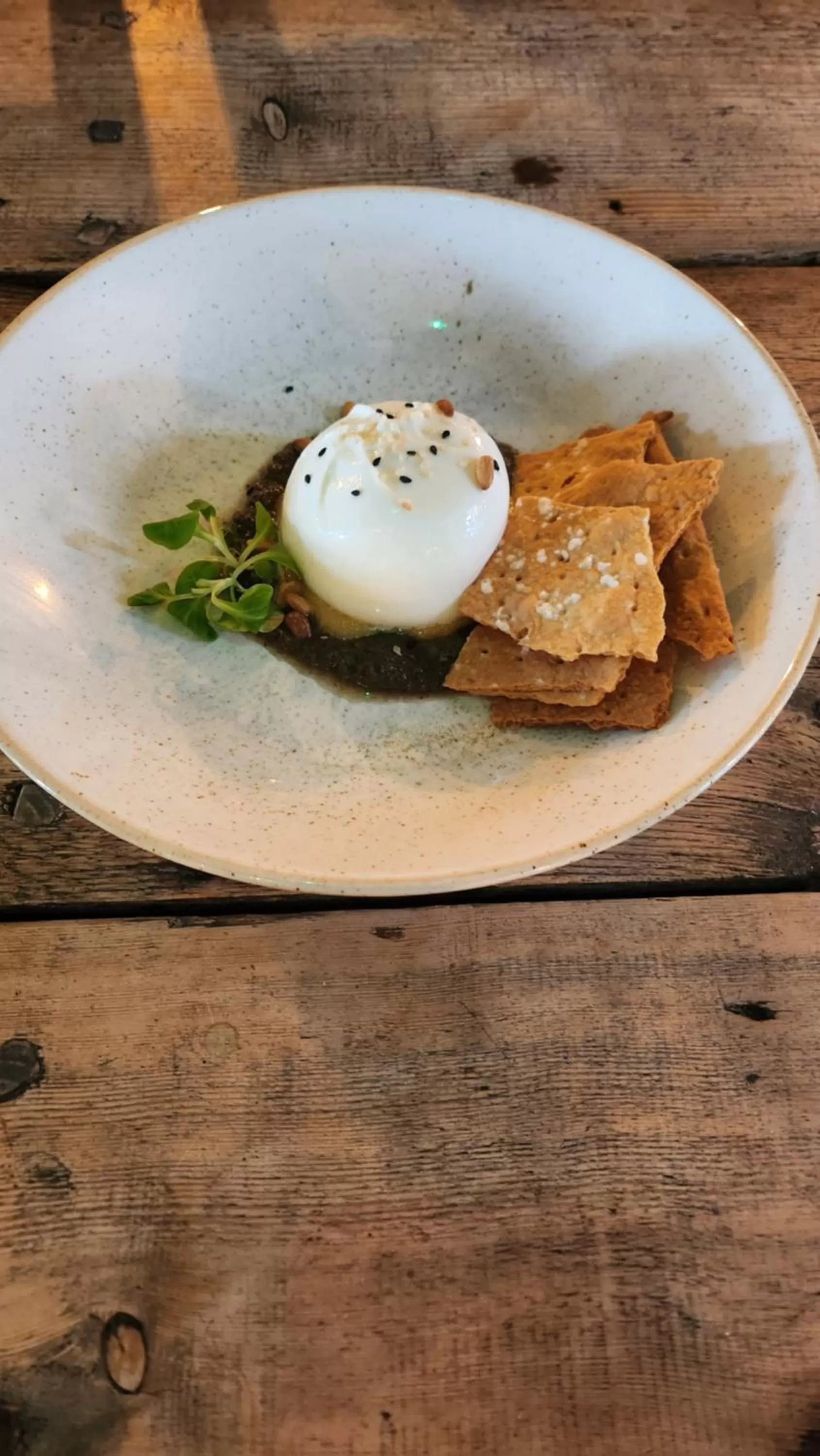 Restaurant/places to eat in Kew Gardens Hotel