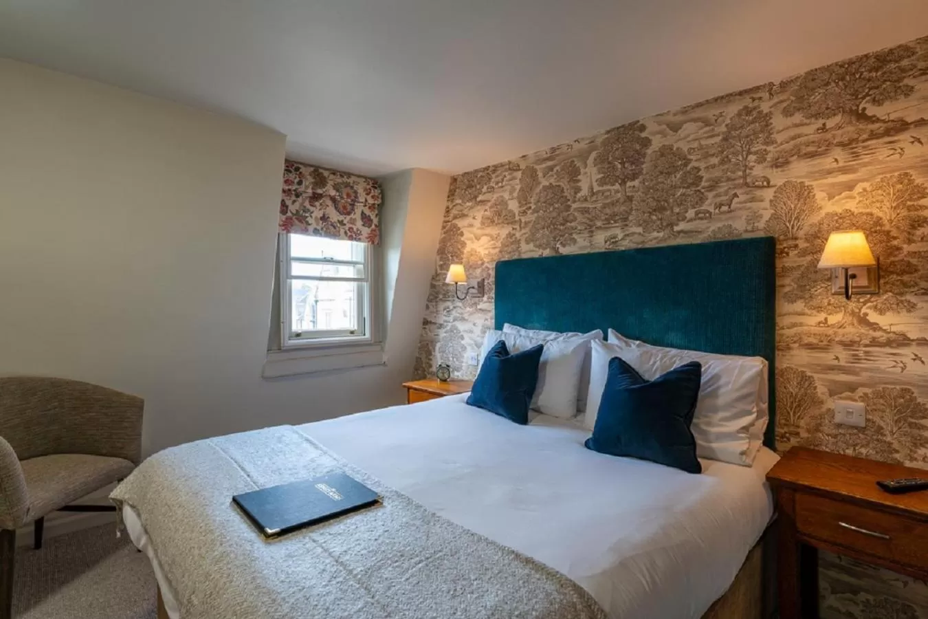 Bed in The Kings Arms Hotel