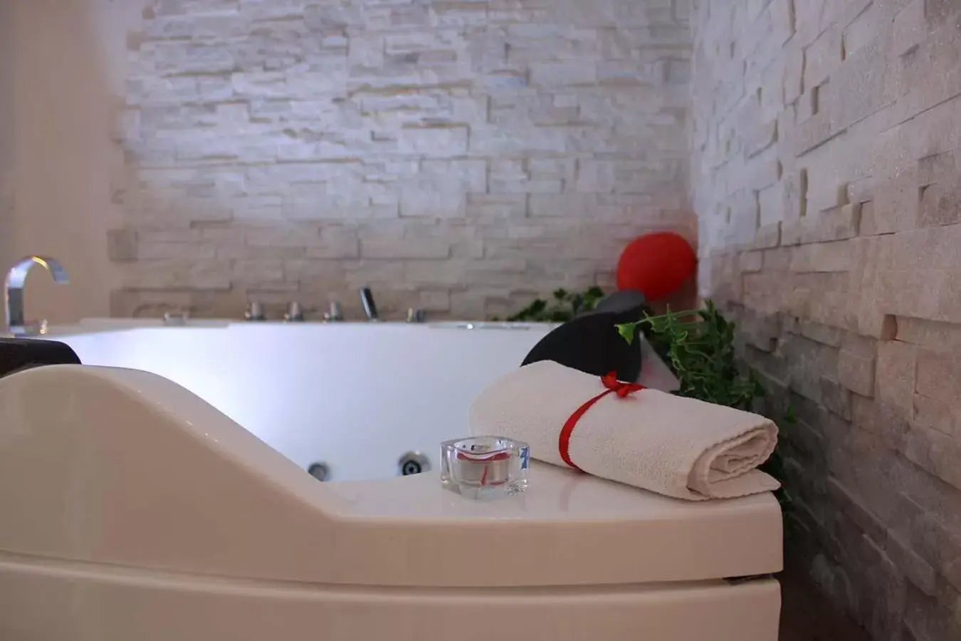 Hot Tub, Bathroom in BlueBay Residence Resort