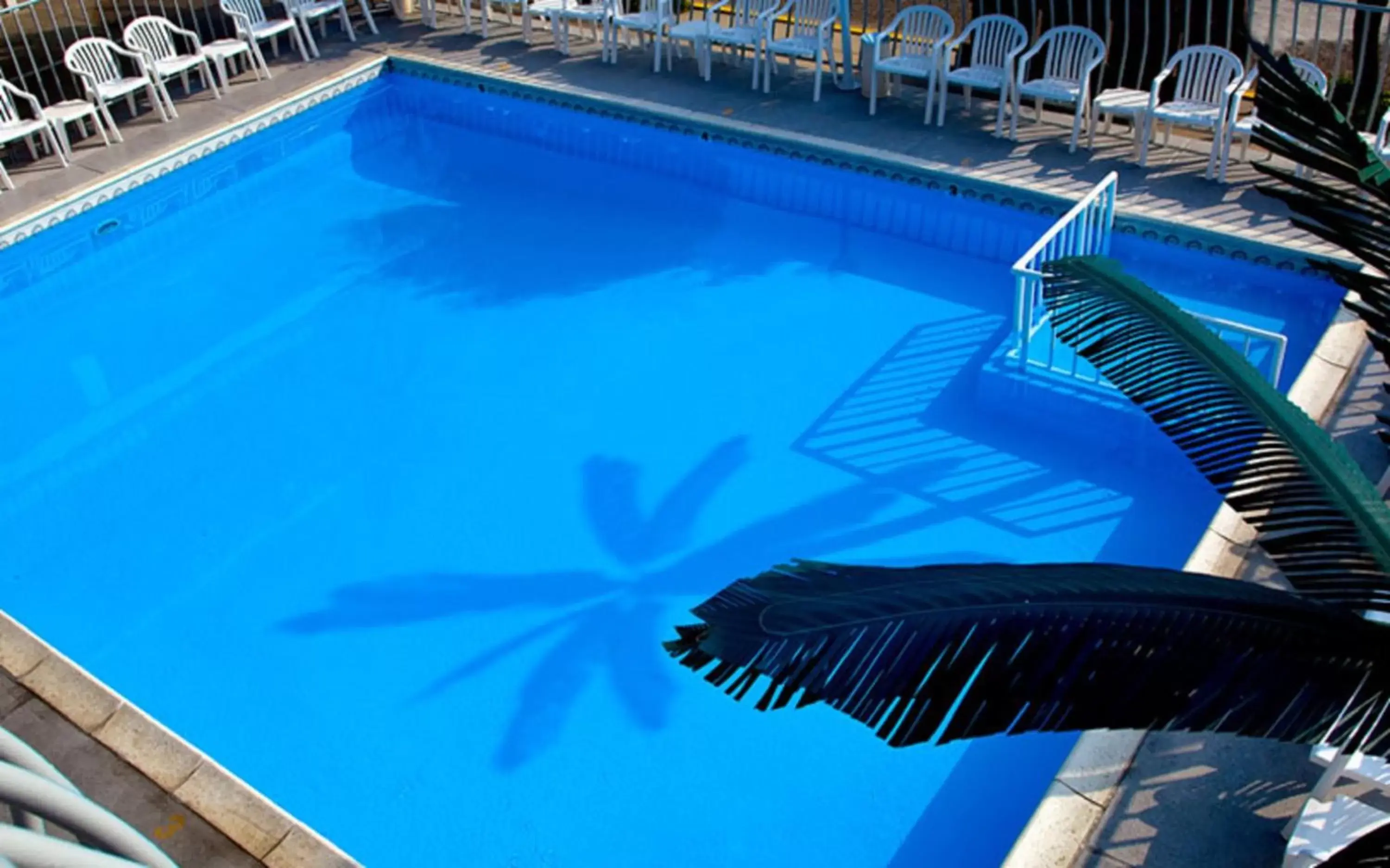 Swimming Pool in Heart of Wildwood Motel