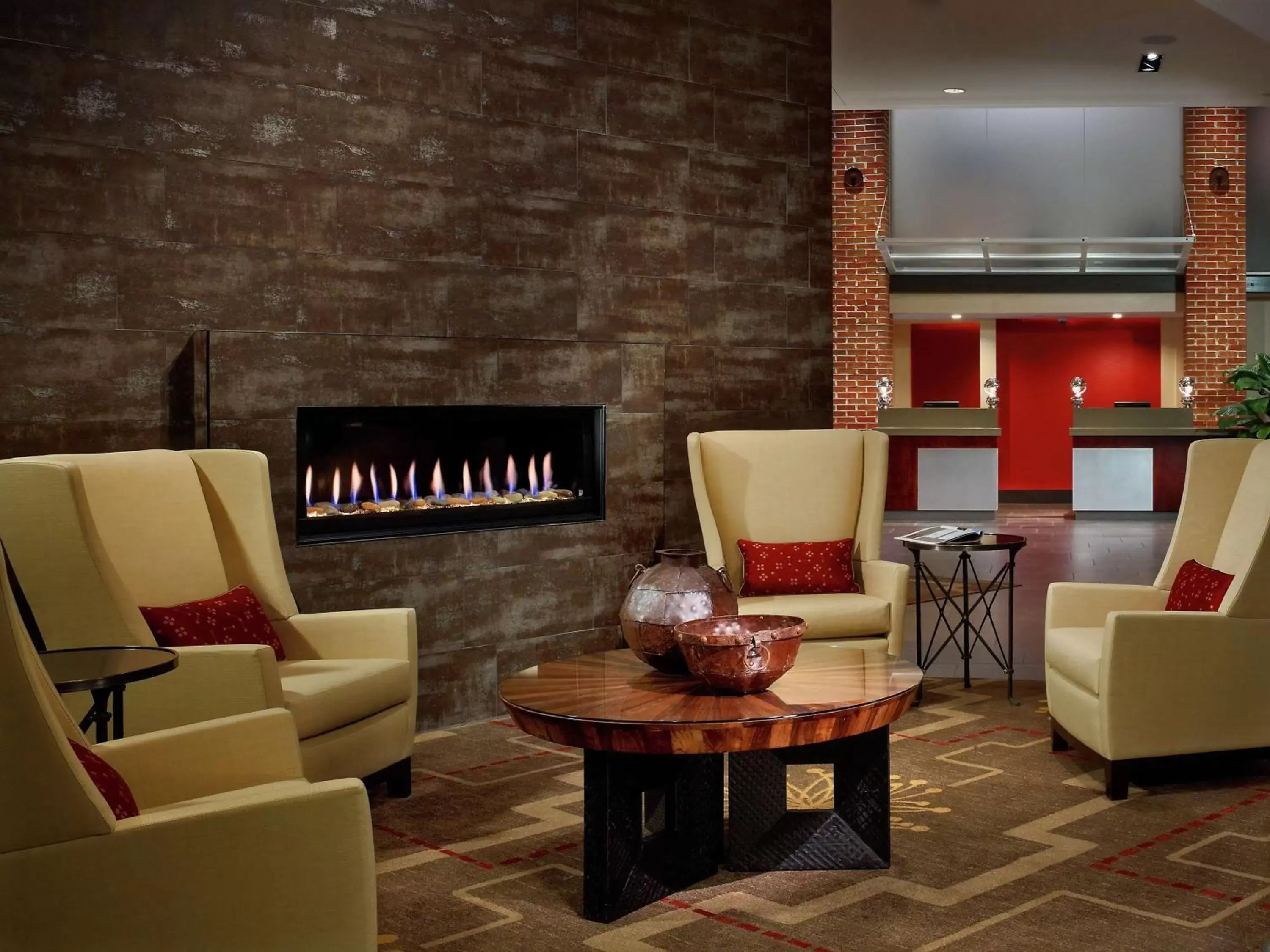 Lobby or reception in DoubleTree Hotel & Suites Charleston Airport