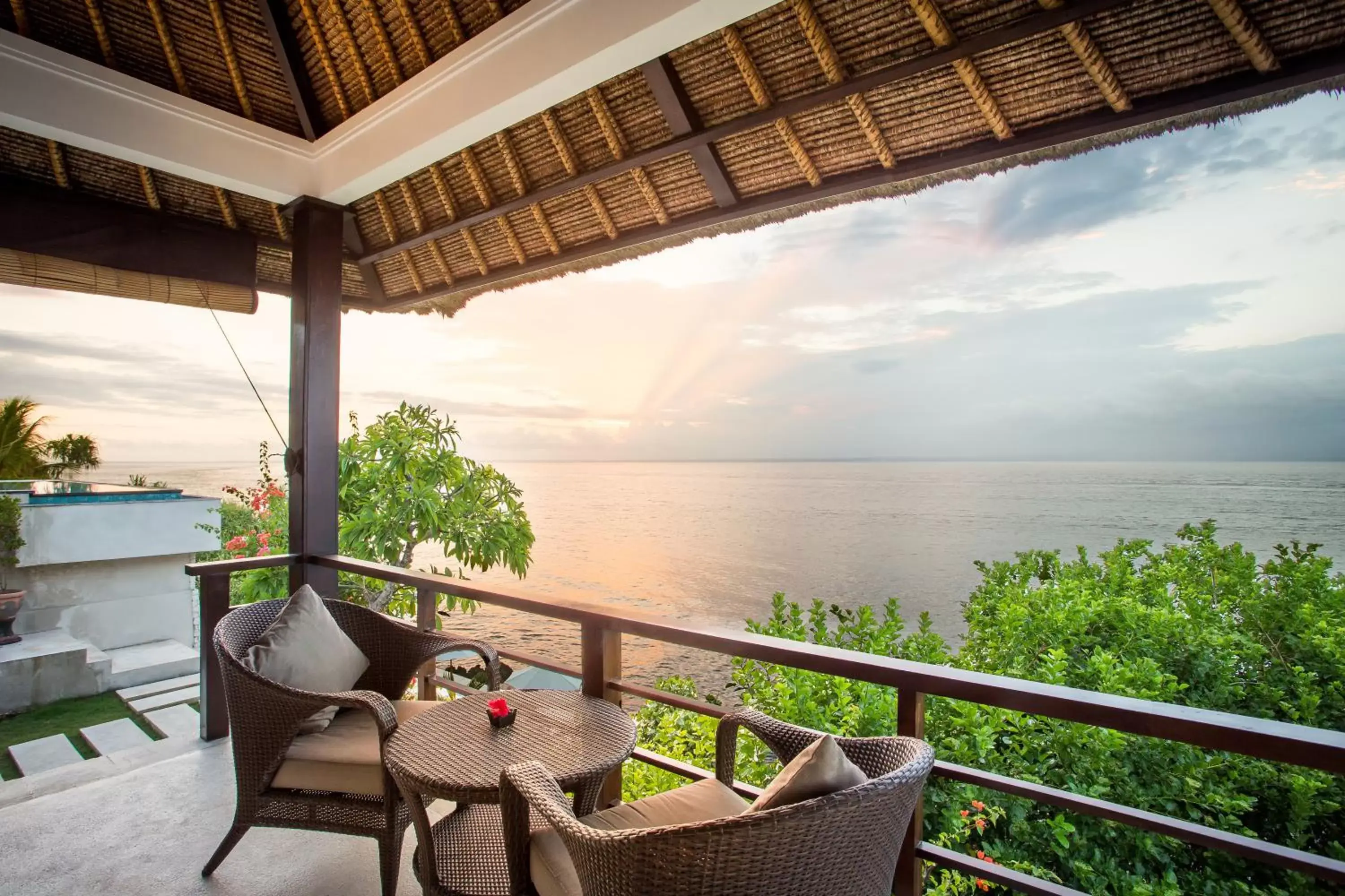 King Room in The Point Resort Lembongan King Room in The Point Resort Lembongan