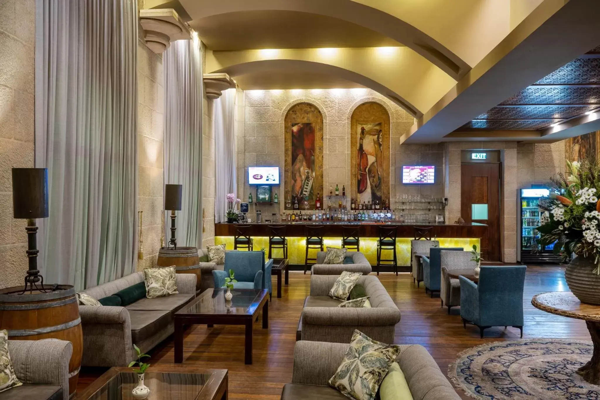 Lounge or bar, Restaurant/Places to Eat in Olive Tree Hotel