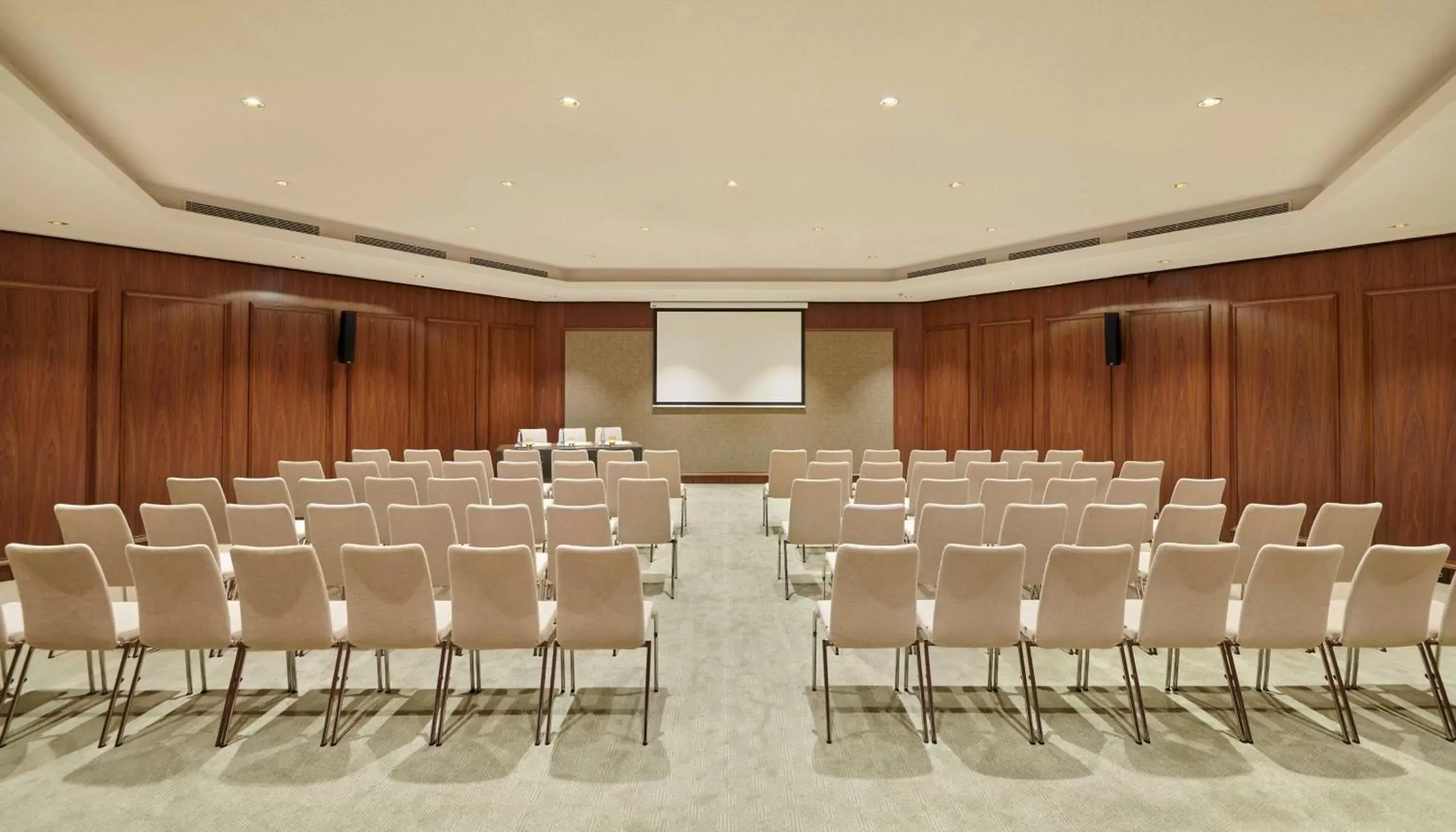 Meeting/conference room in Párisi Udvar Hotel Budapest, part of Hyatt