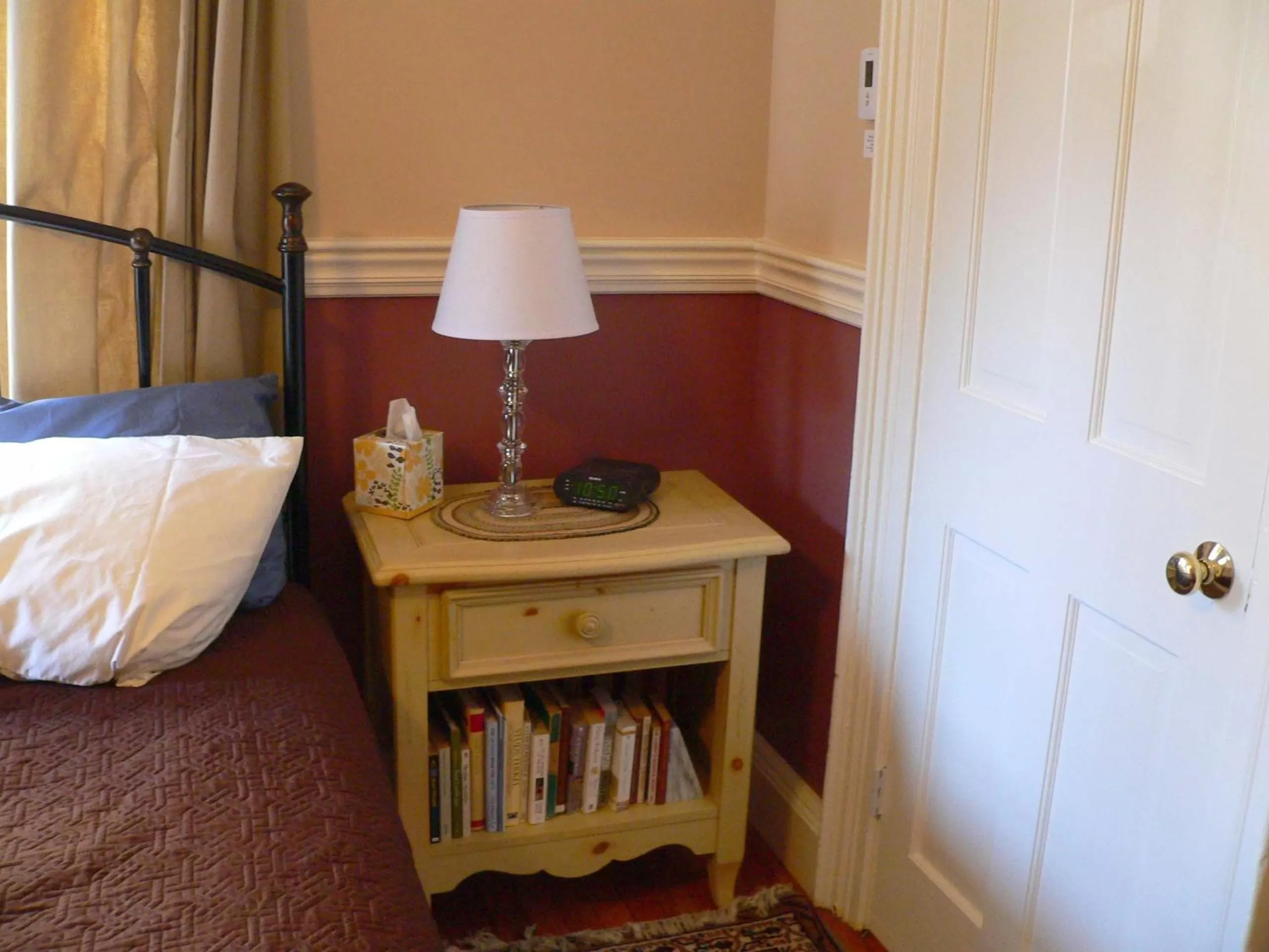 Bed in The Morrison House Bed and Breakfast