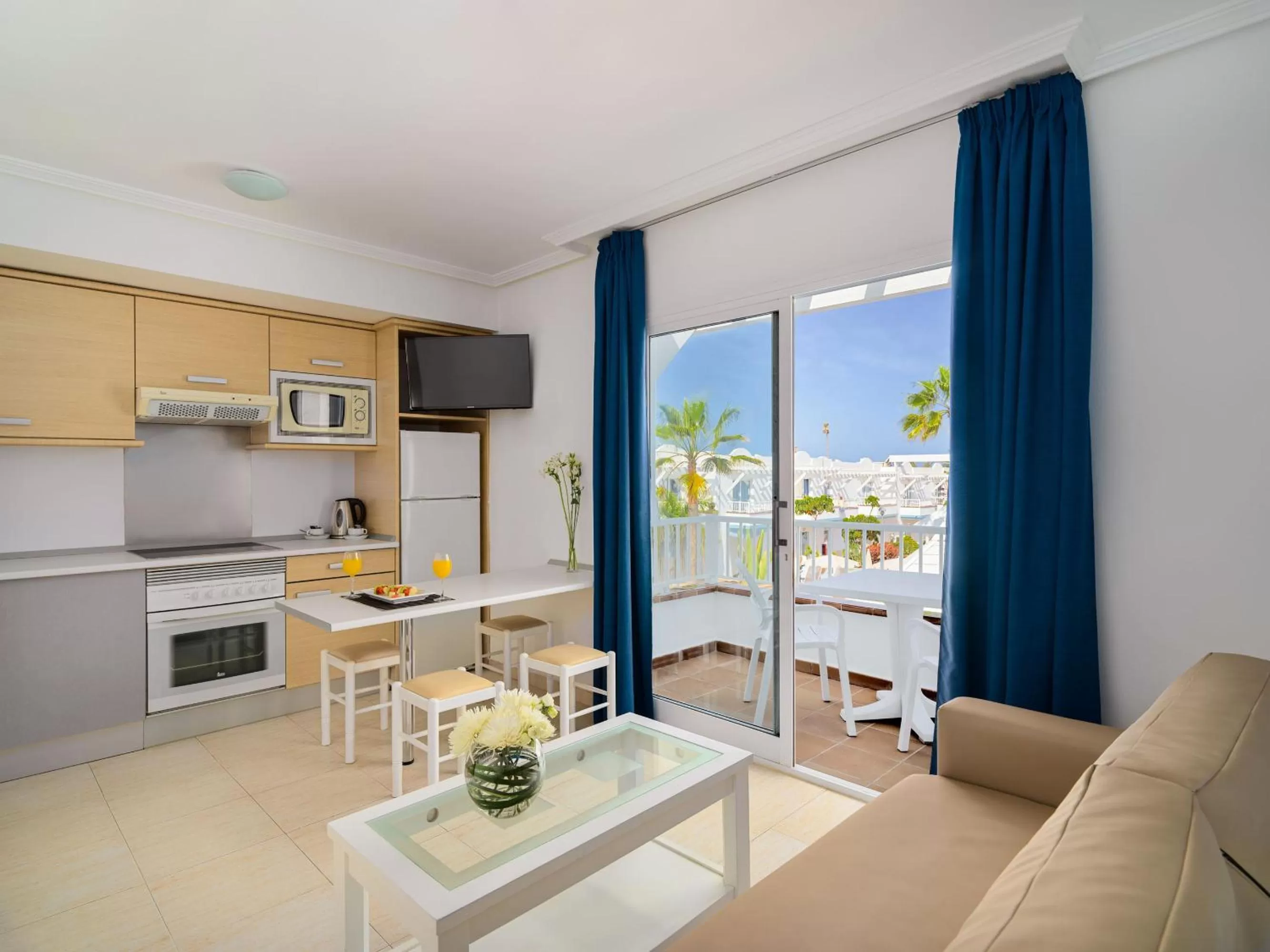 Kitchen or kitchenette in Hotel Arena Beach
