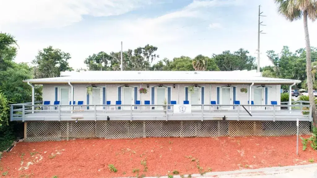 Property Building in Darien Dockside Inn