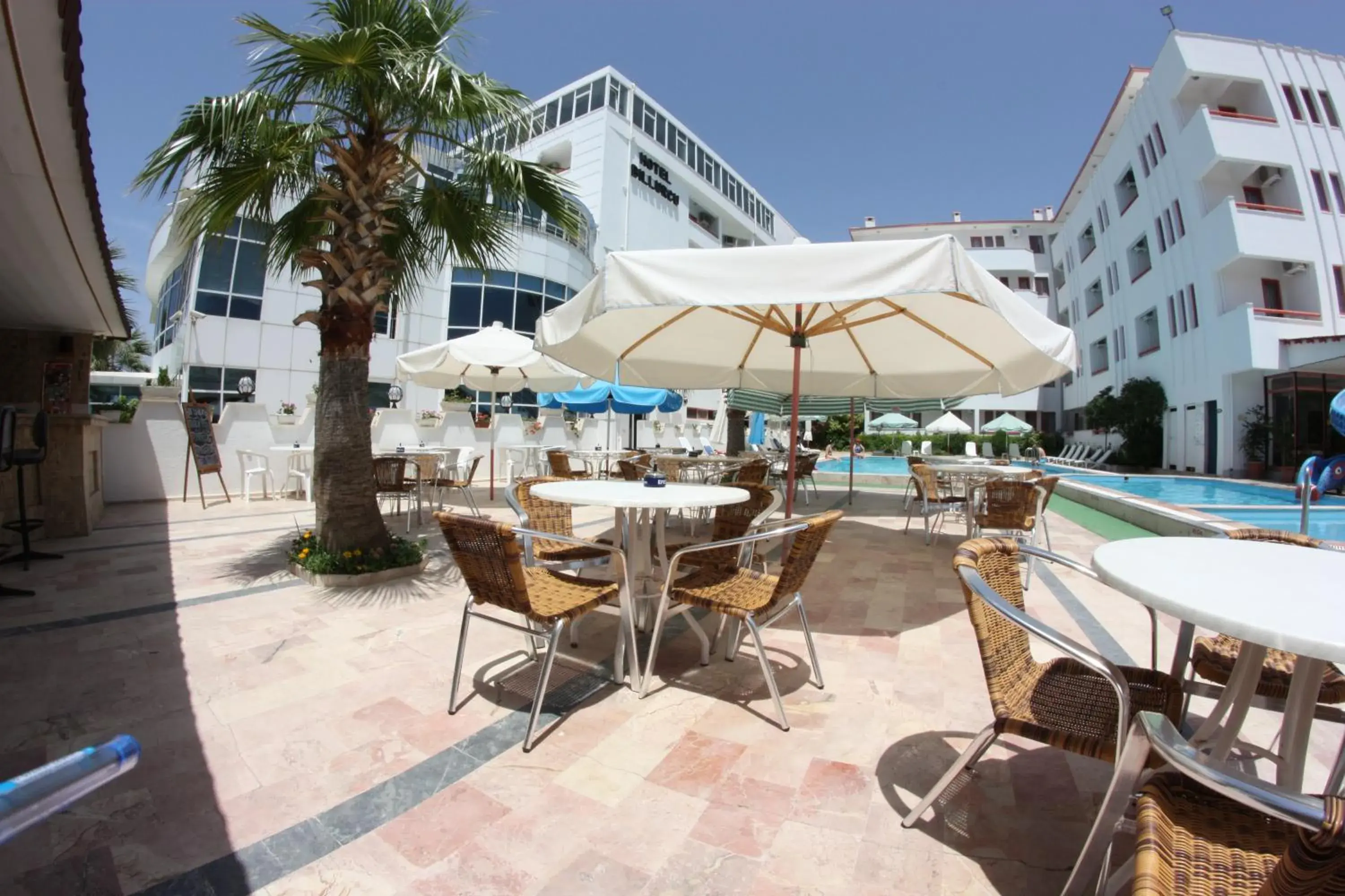 Swimming pool, Restaurant/Places to Eat in Hotel Billurcu