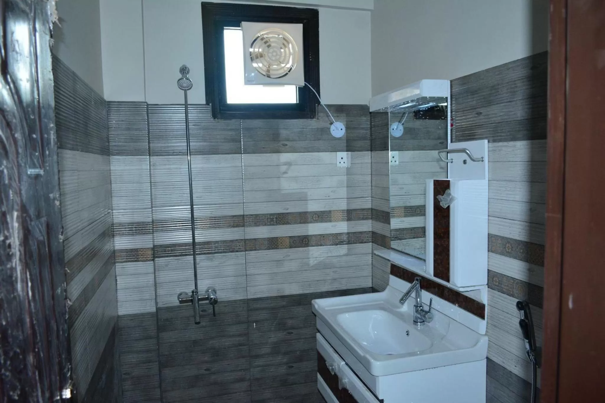 Bathroom in Hotel La Orilla Muzaffarabad