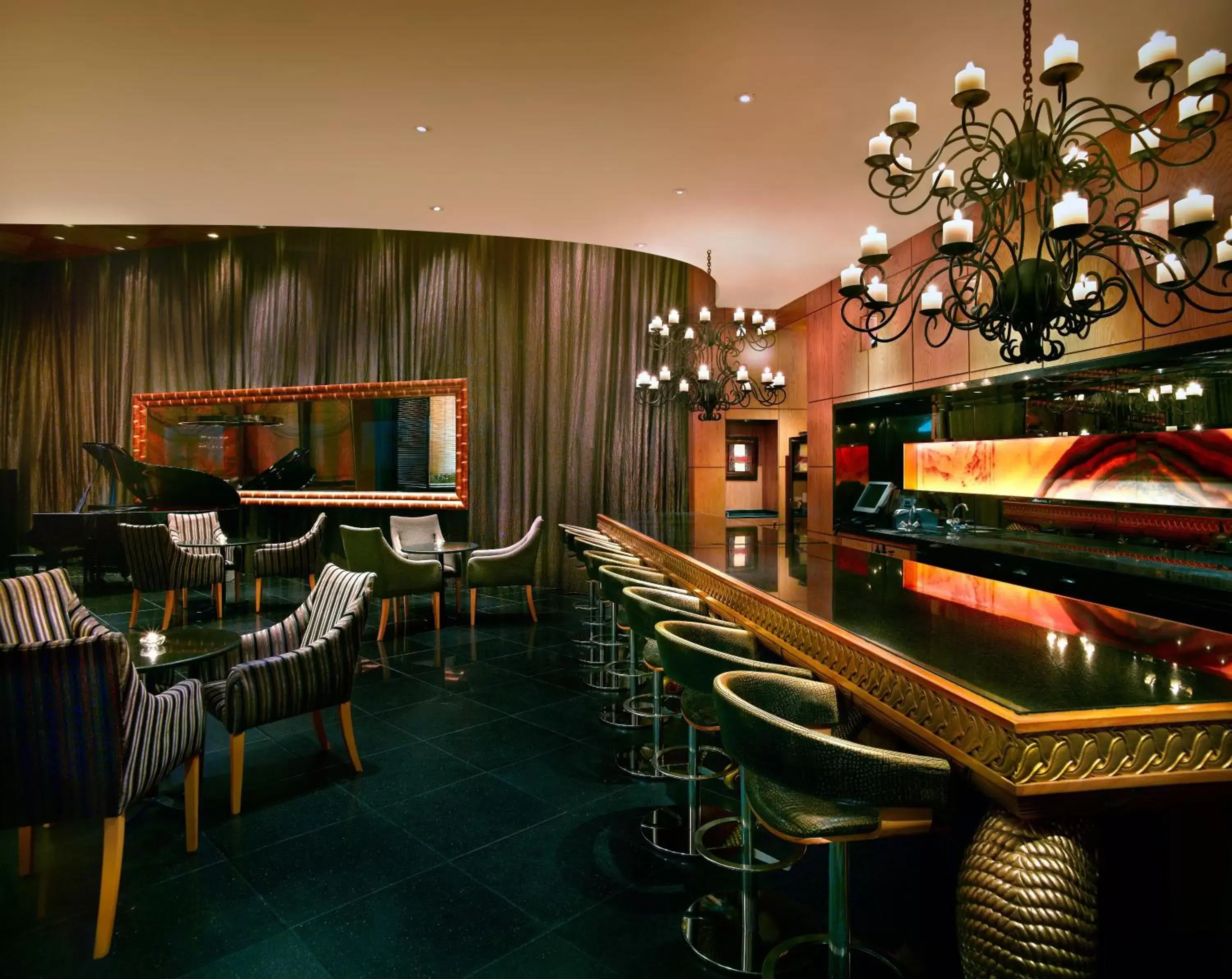 Lounge or bar, Lounge/Bar in Grand Hyatt Residence