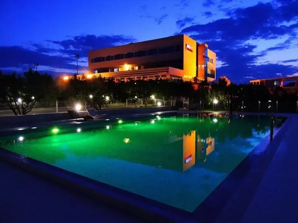 Property building, Swimming Pool in Hotel Panorama