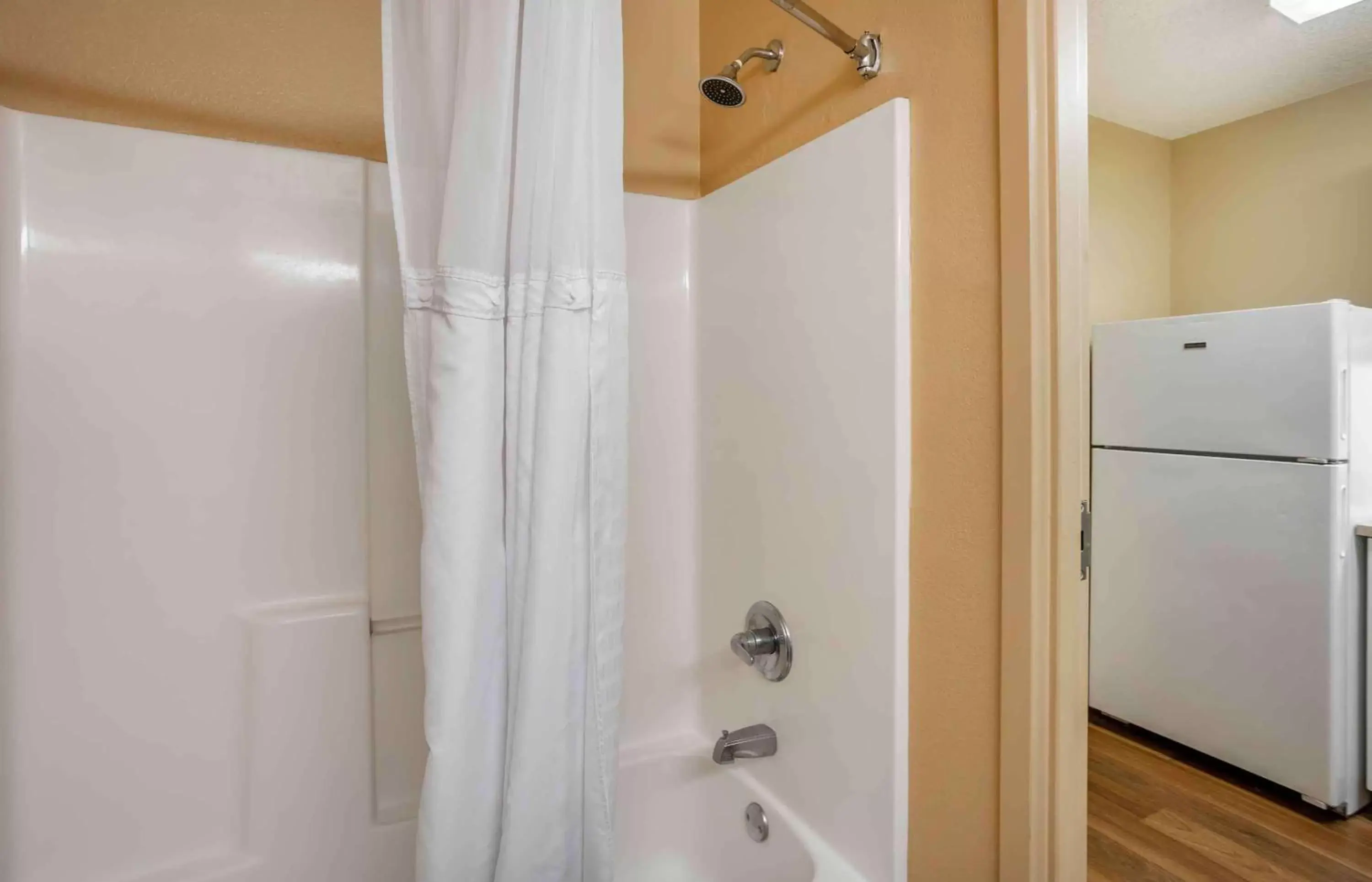 Bathroom in Extended Stay America Suites - Philadelphia - Horsham - Welsh Rd