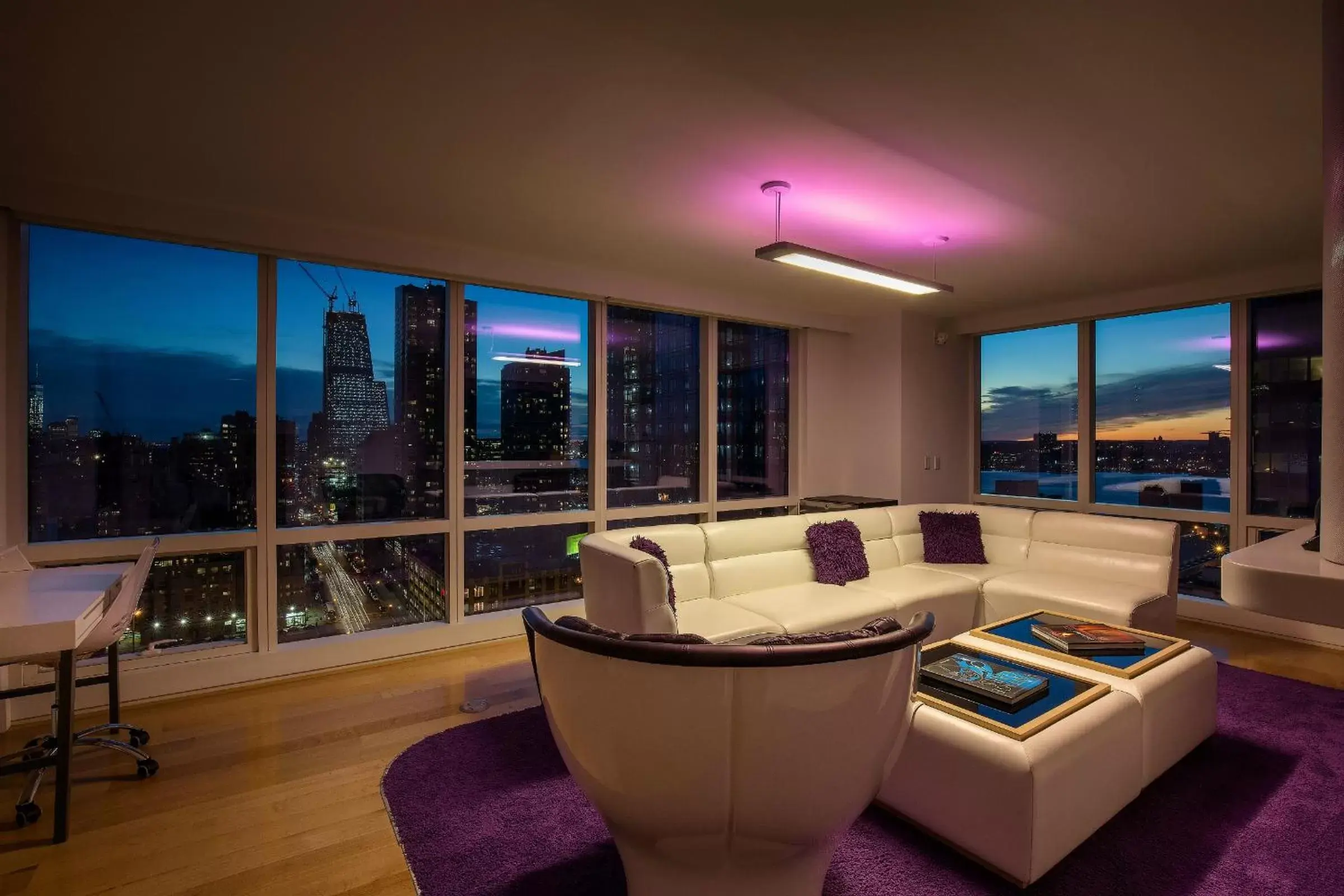 Living room in YOTEL New York Times Square