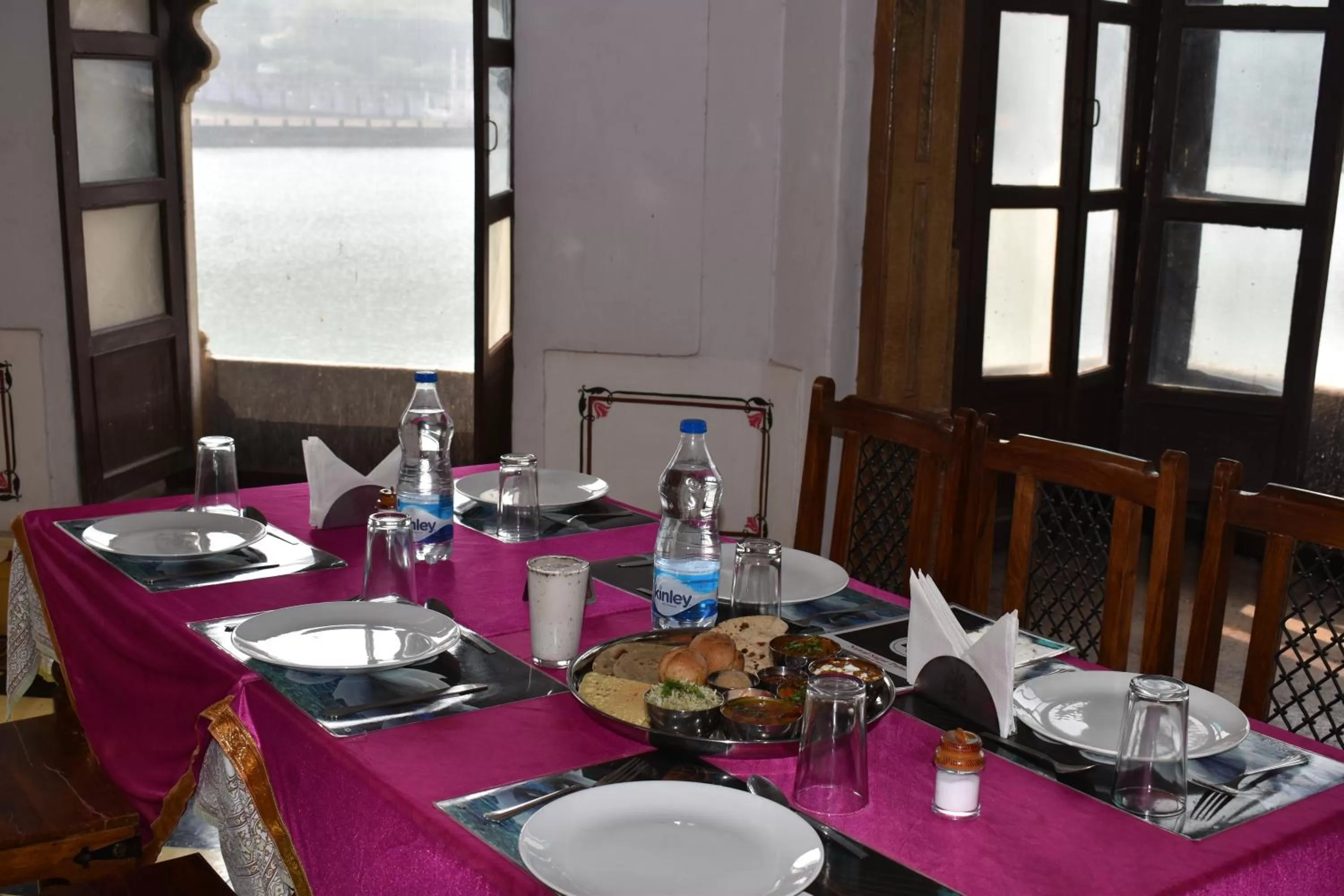 Restaurant/places to eat in Hotel Nawal Sagar Palace - Bundi