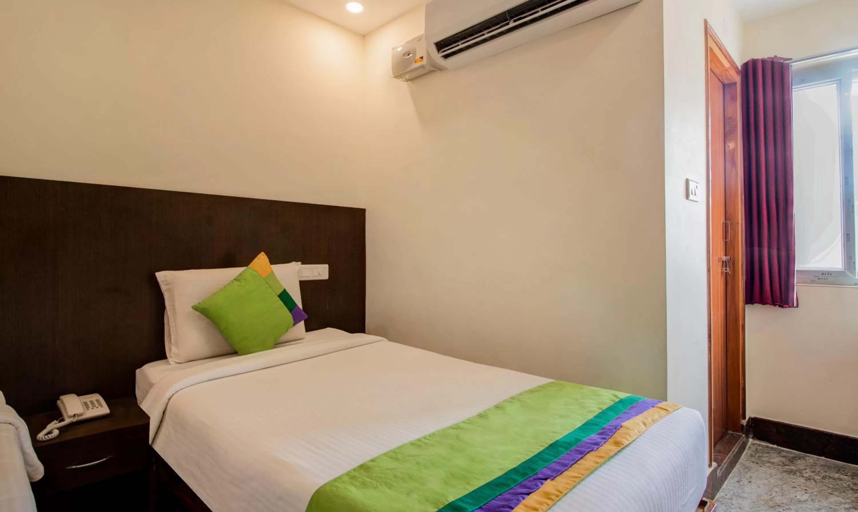 Bedroom, Bed in Treebo Sls Grand