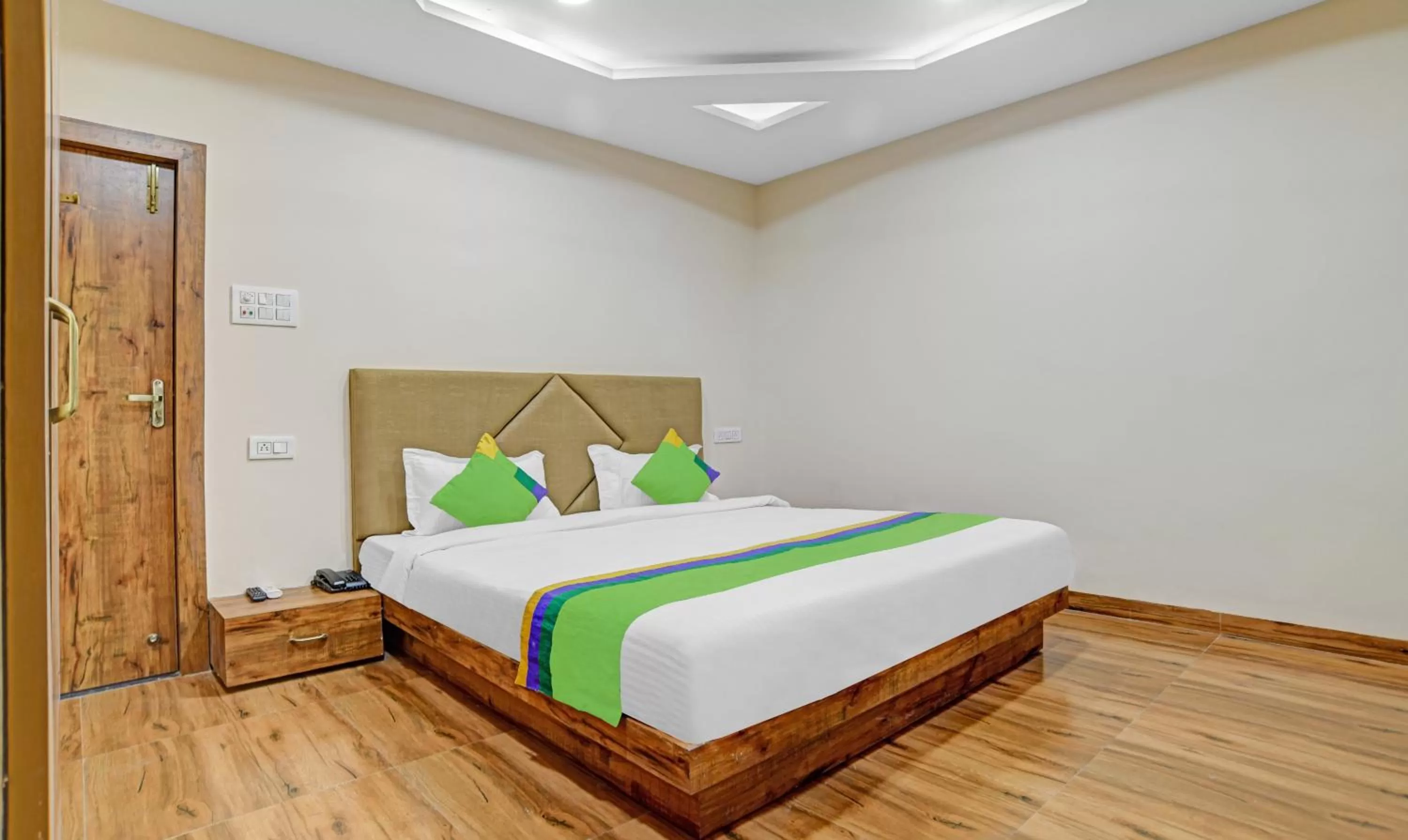 Bedroom, Bed in Treebo Nirvana Elite