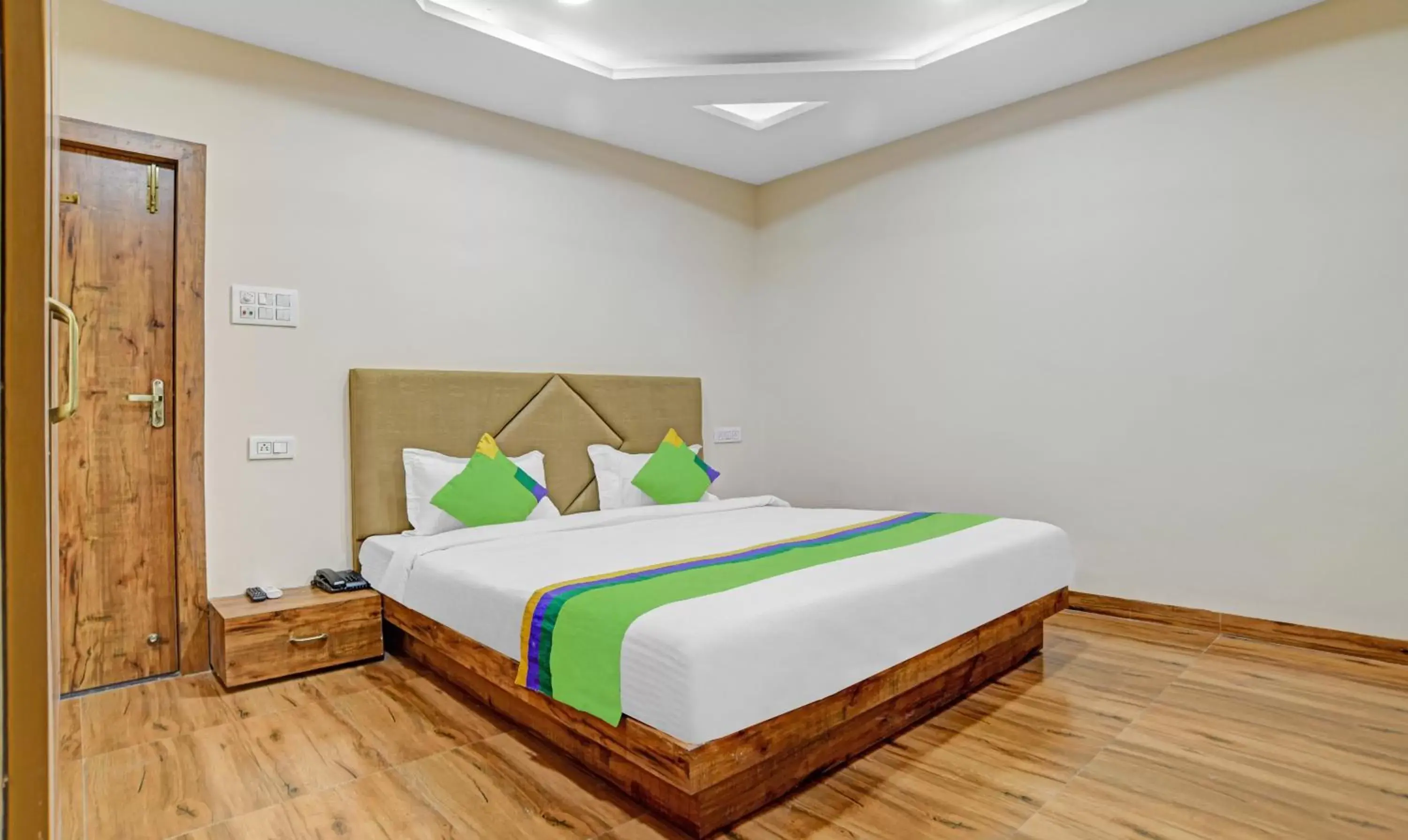 Bedroom, Bed in Treebo Nirvana Elite Bedroom, Bed in Treebo Nirvana Elite