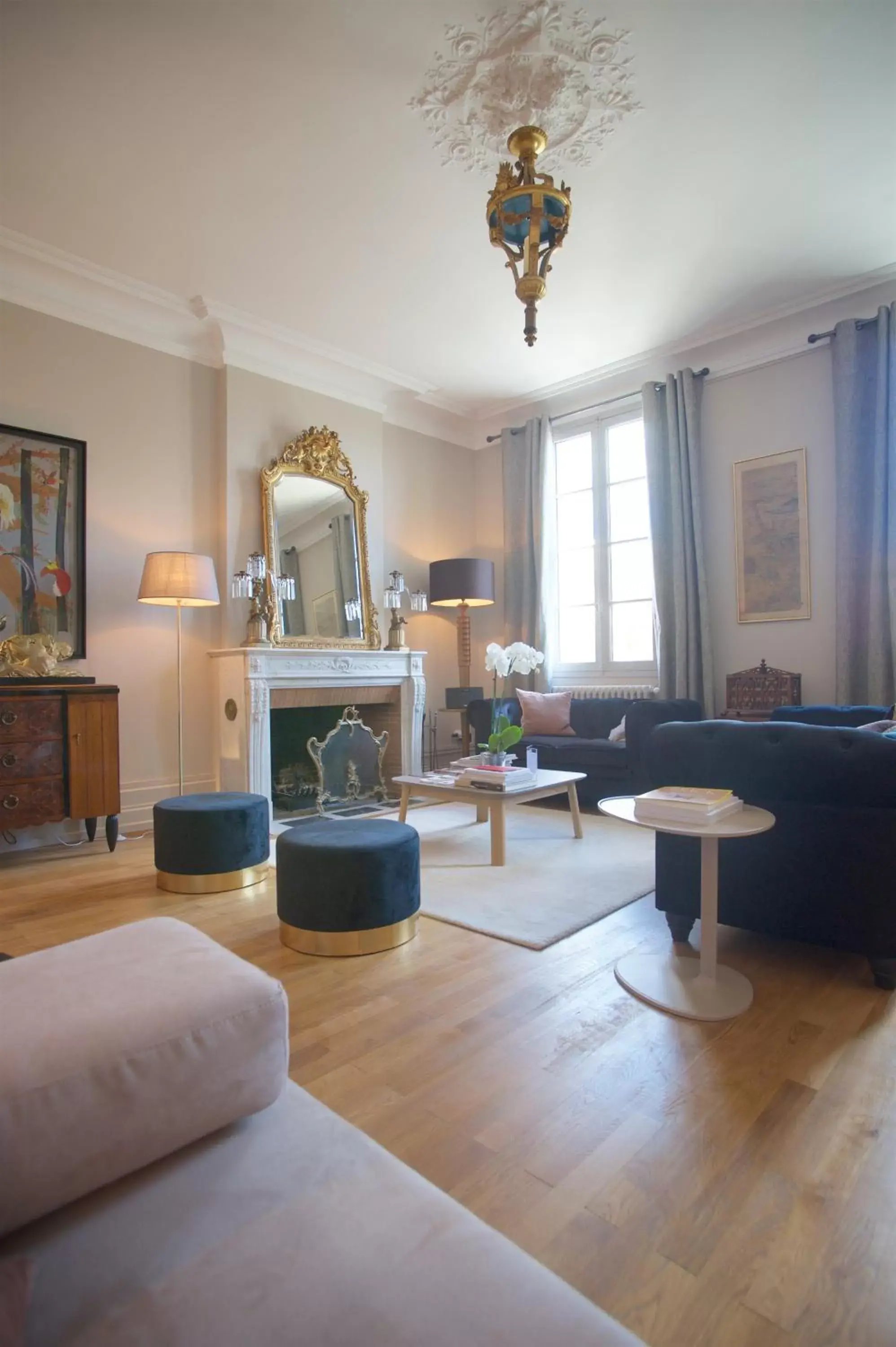 Living room, Seating Area in Clos 1906