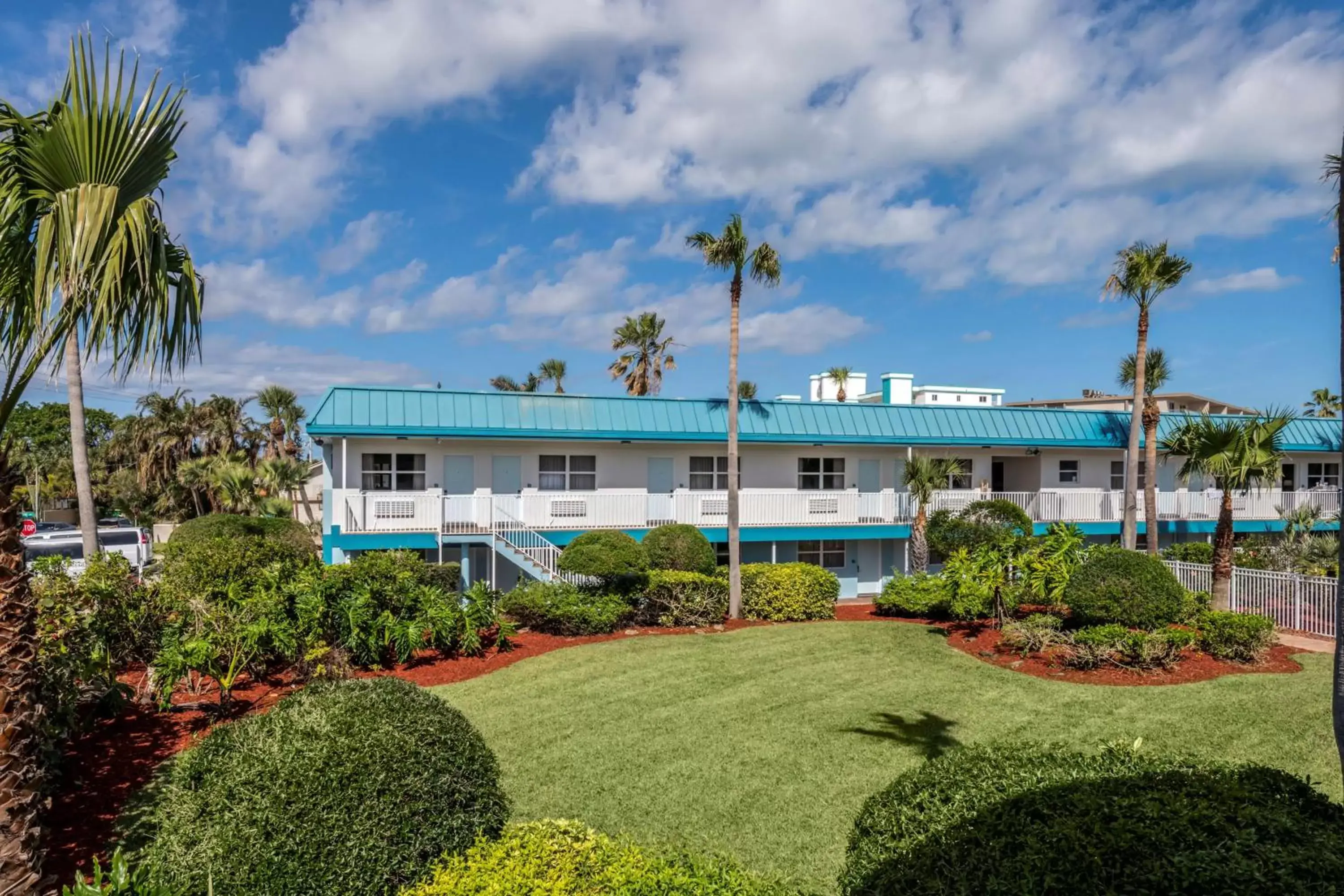 Property Building in Best Western Cocoa Beach Hotel & Suites
