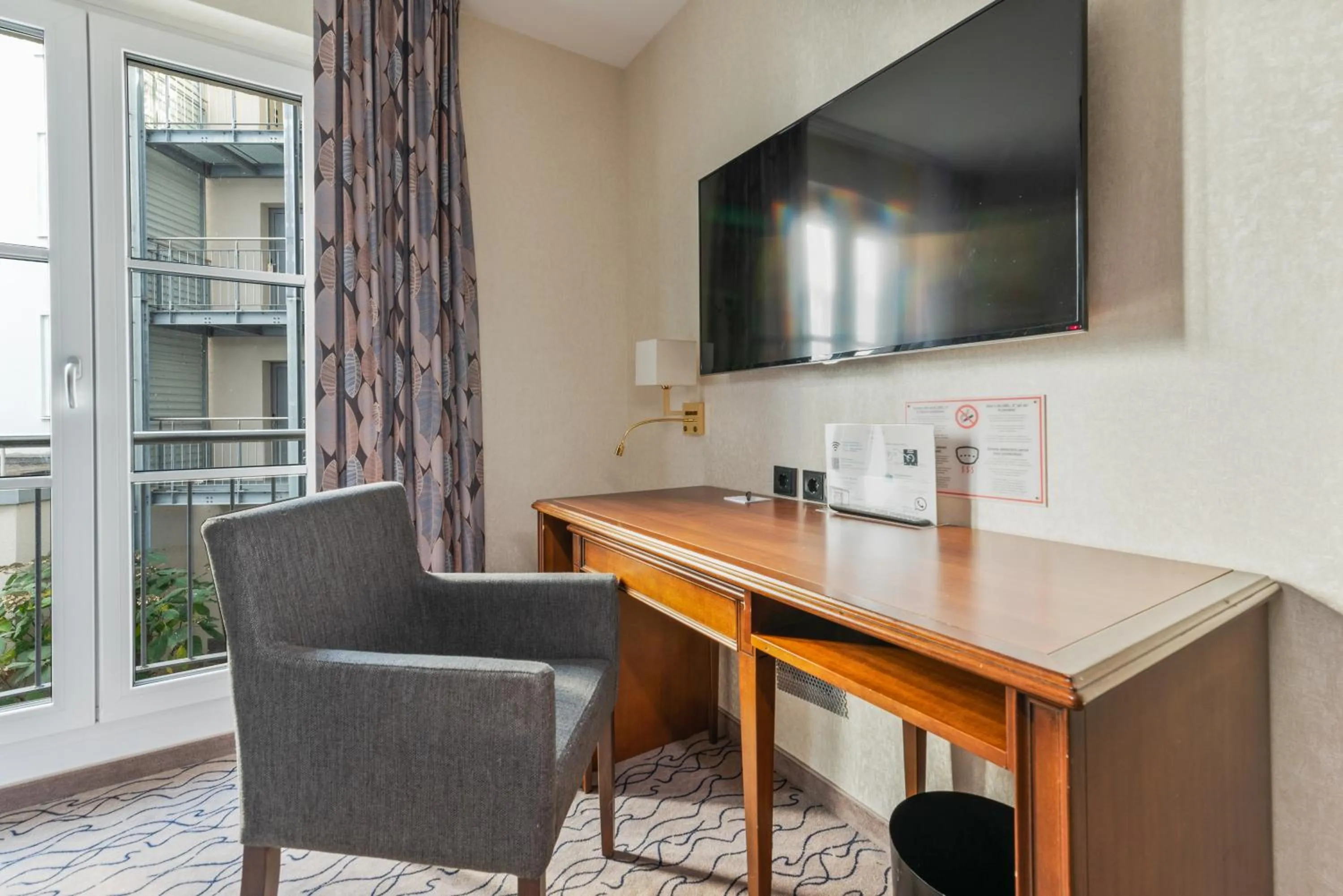 TV and multimedia in AdvaStay by KING's