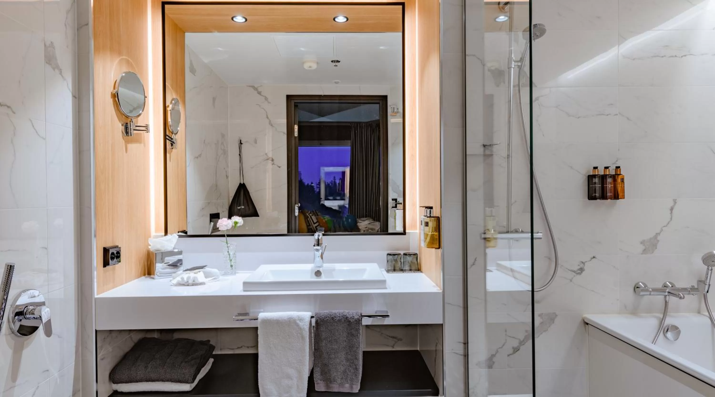 Bathroom in Clarion Hotel Aviapolis