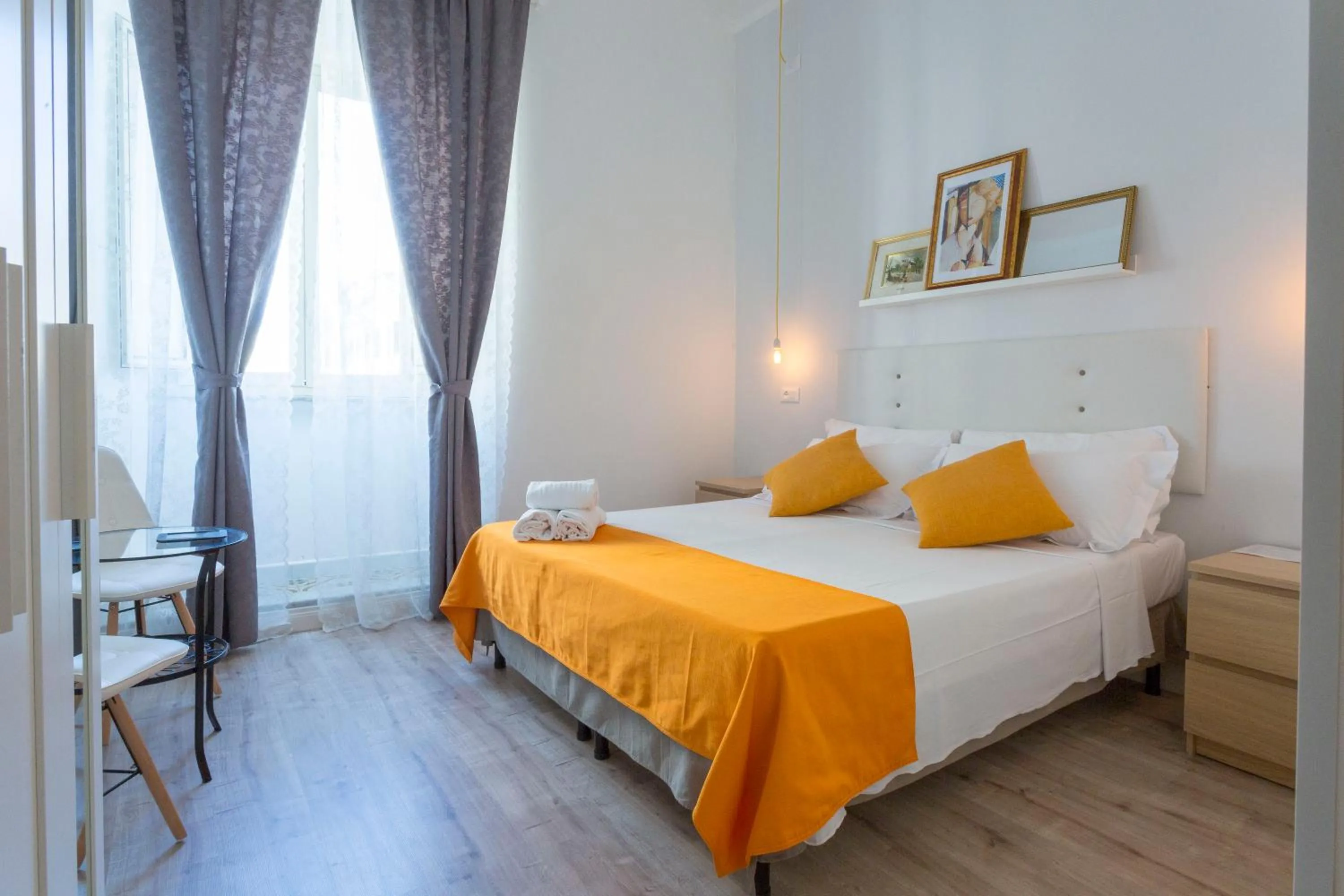 Photo of the whole room, Bed in Hotel Cathrine