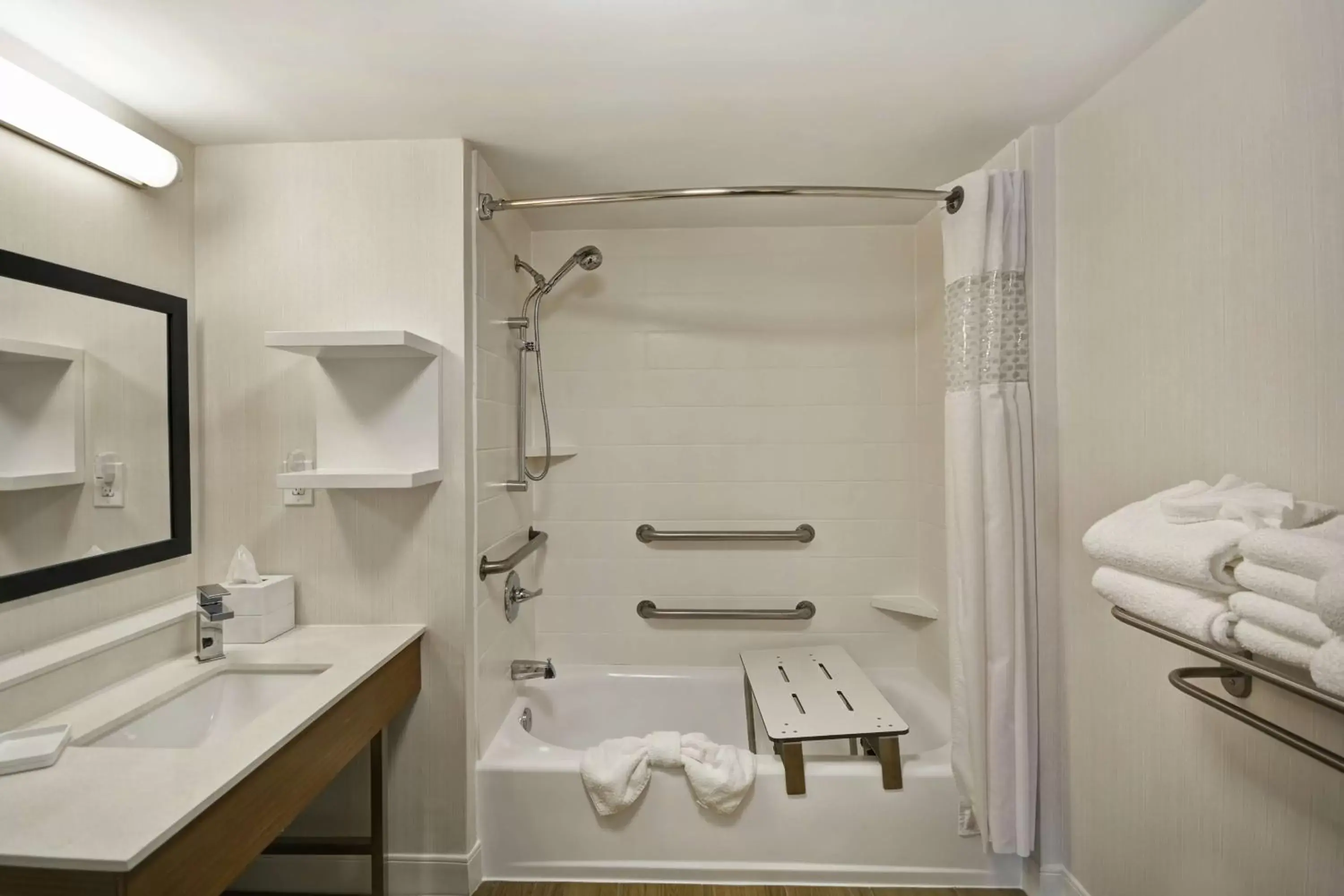 Queen Room with Two Queen Beds - Hearing Accessible/Non-Smoking in Hampton Inn Auburn Queen Room with Two Queen Beds - Hearing Accessible/Non-Smoking in Hampton Inn Auburn