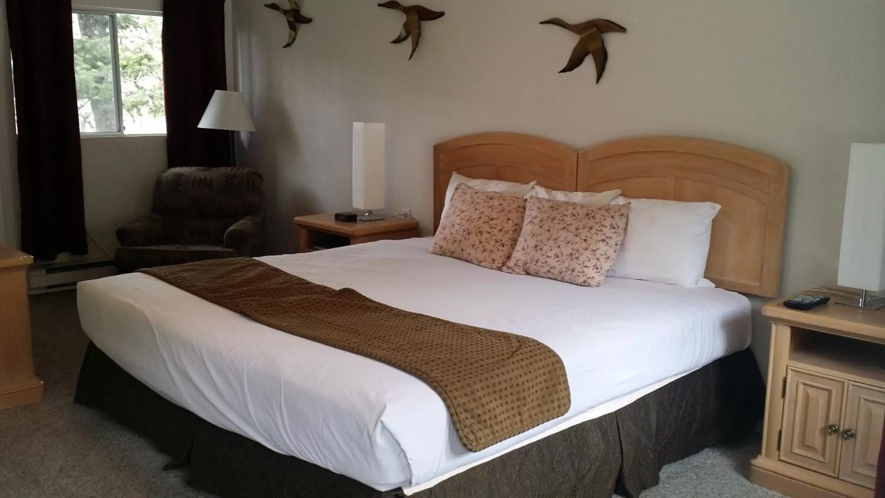 Bed in AppleTree Inn