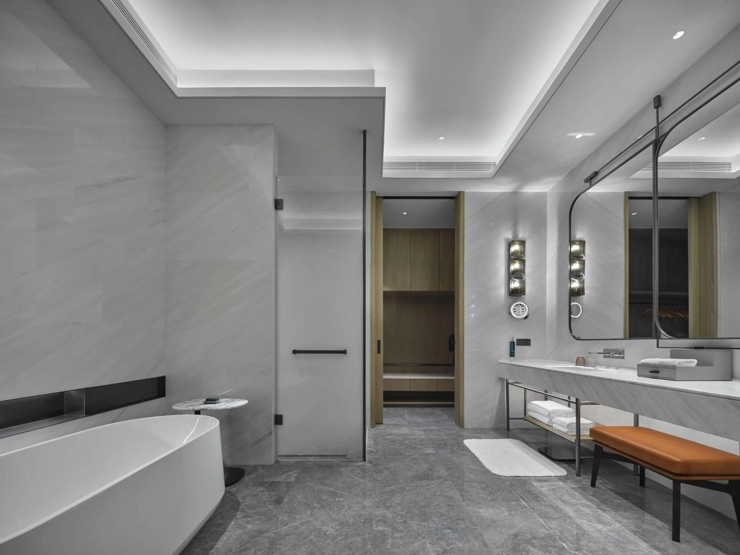 Bathroom in Doubletree By Hilton Rugao
